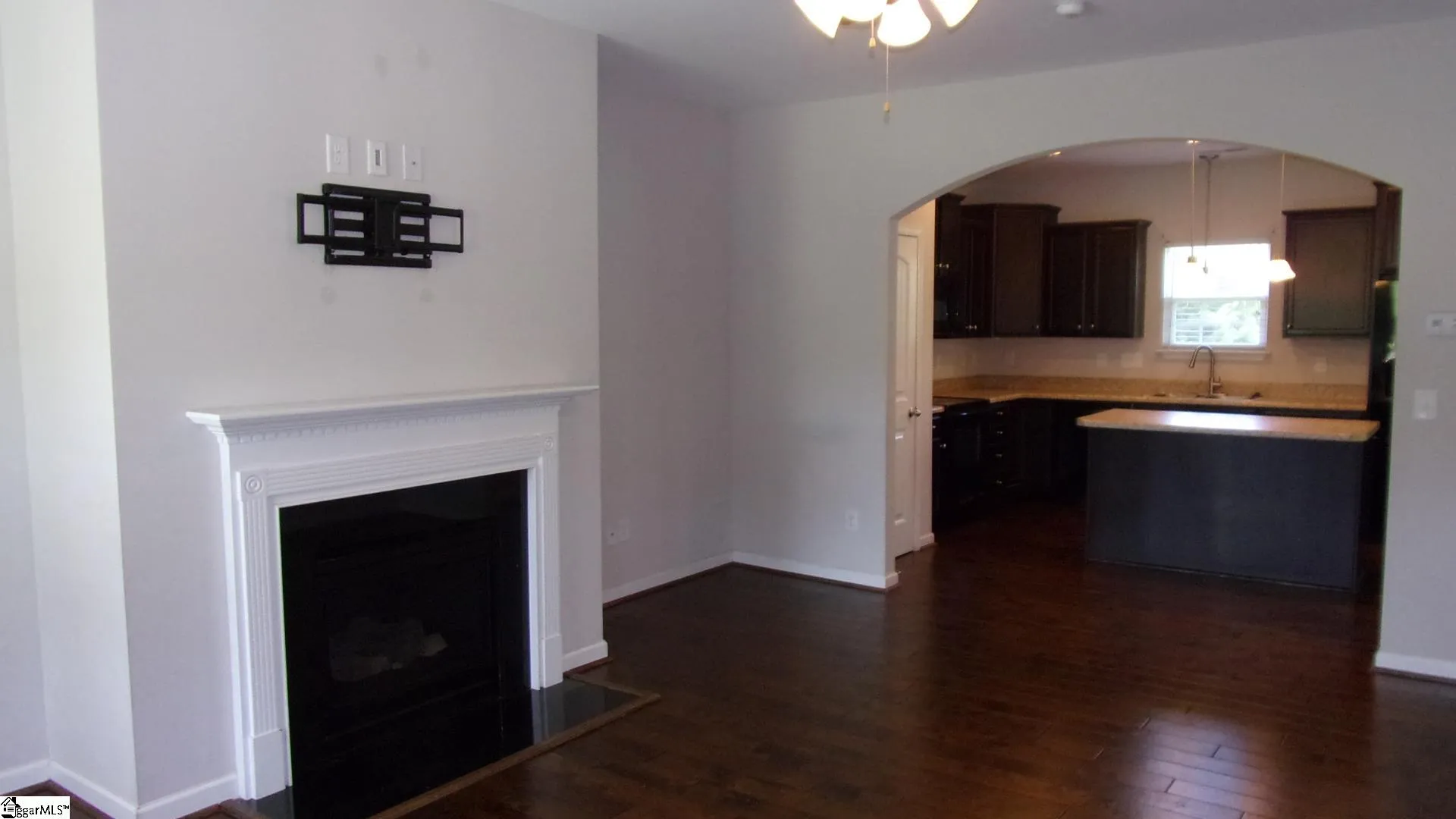 Property image 3 at 221 Saddlebrook Avenue, Pickens, SC 29671