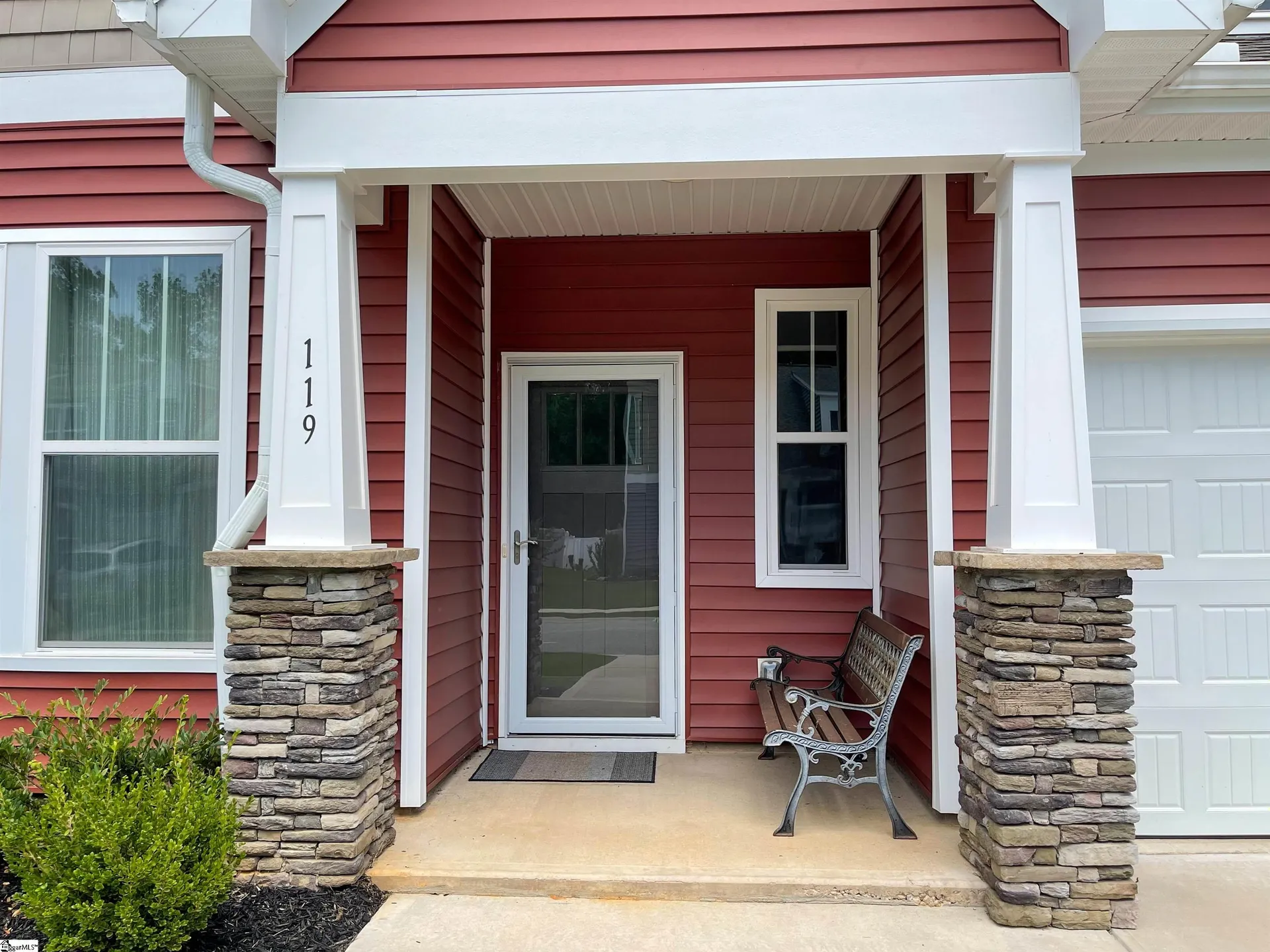 Property image 2 at 119 Creekhaven Lane, Taylors, SC 29687