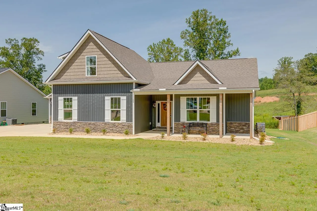 Property image 2 at 8 Judge Looper Court, Travelers Rest, SC 29690