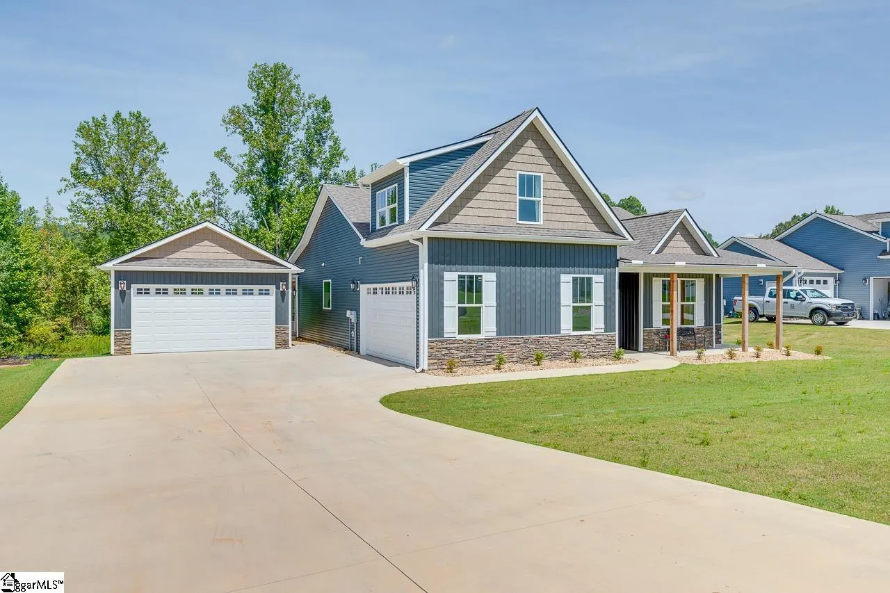 Property image 3 at 8 Judge Looper Court, Travelers Rest, SC 29690