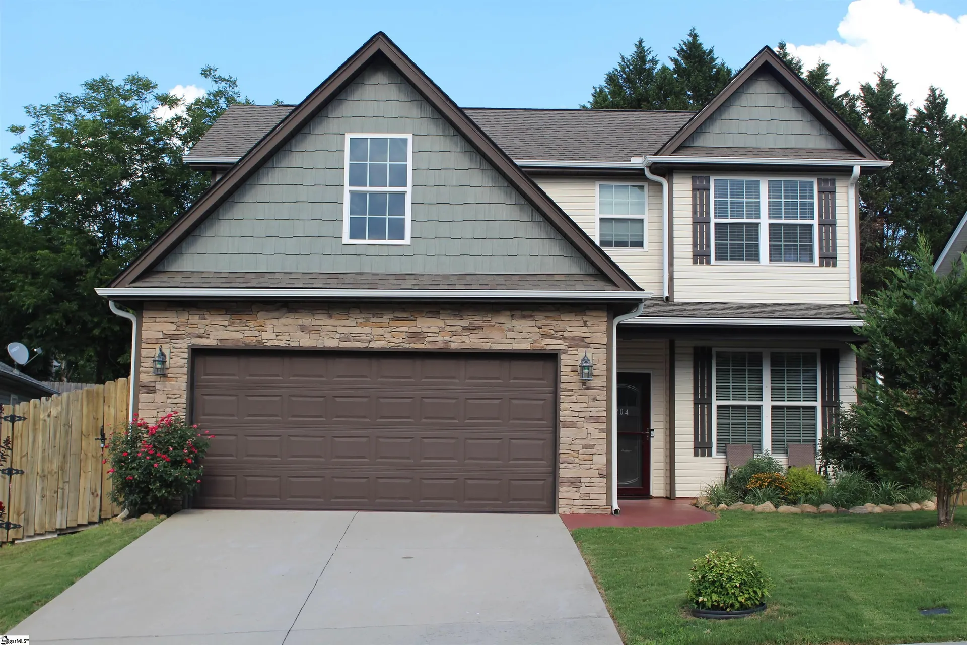 Property image 1 at 204 Summerlea Lane, Greer, SC 29651