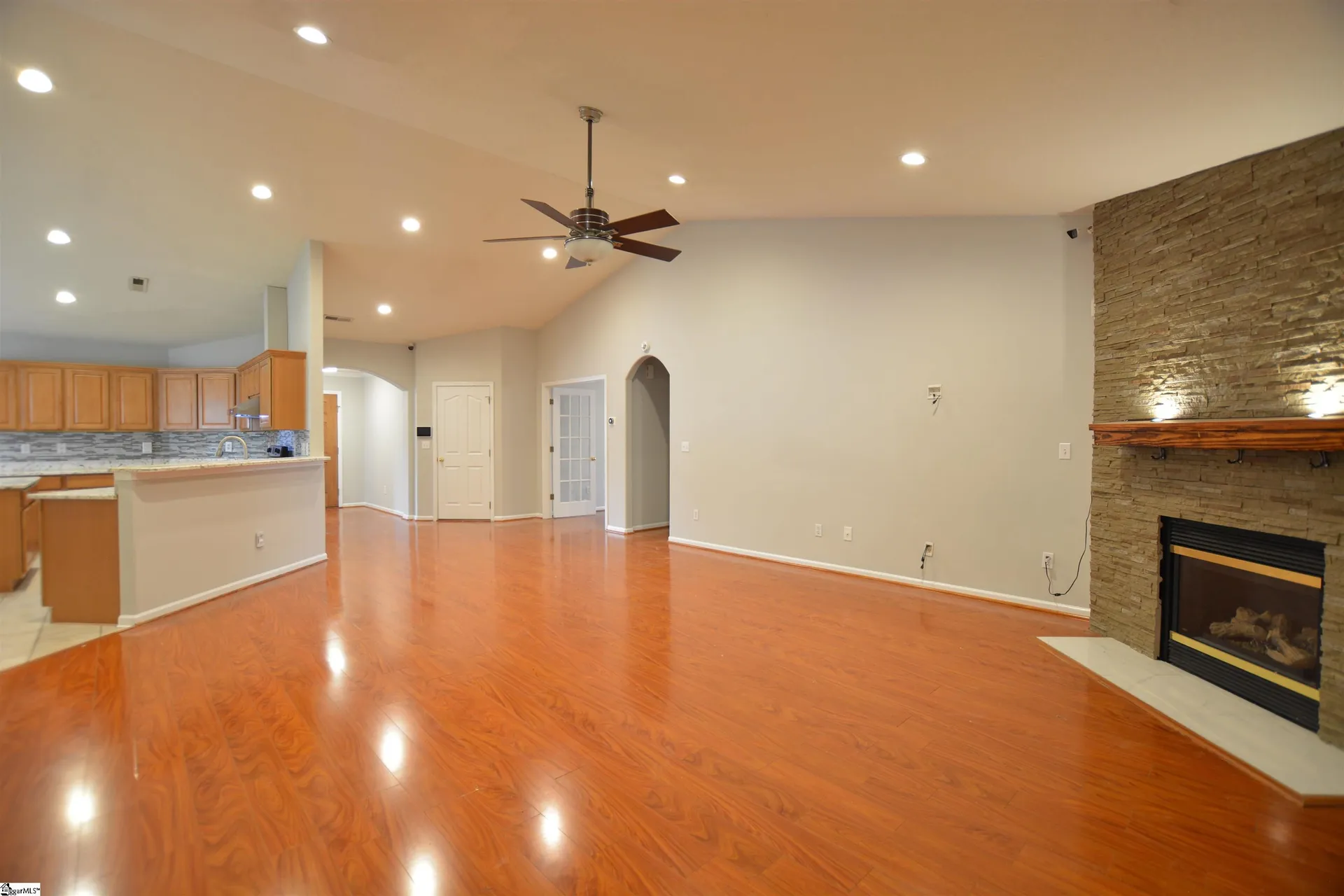Property image 5 at 9 Reid Valley Court, Taylors, SC 29687