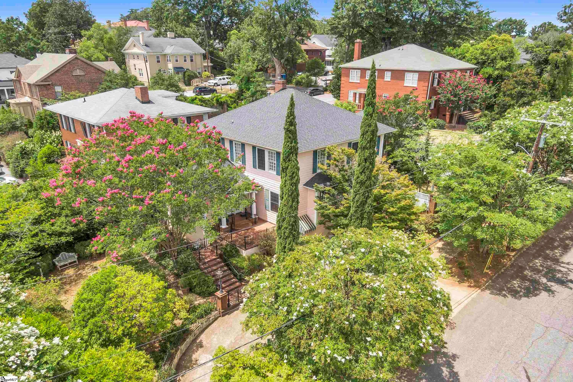 Property image 3 at 911 E Washington Street, Greenville, SC 29601
