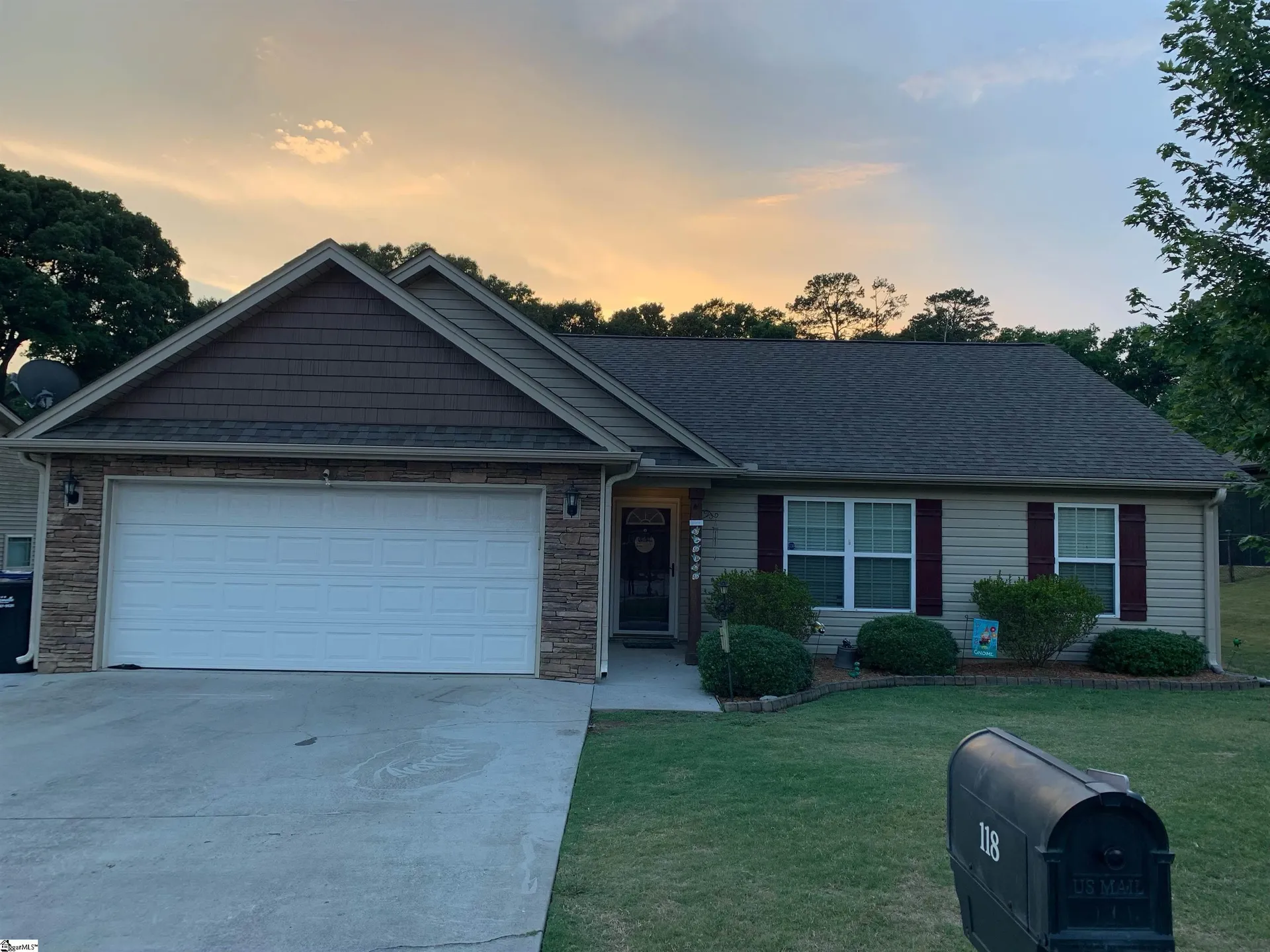 Property image 2 at 118 Thornberry Court, Simpsonville, SC 29680