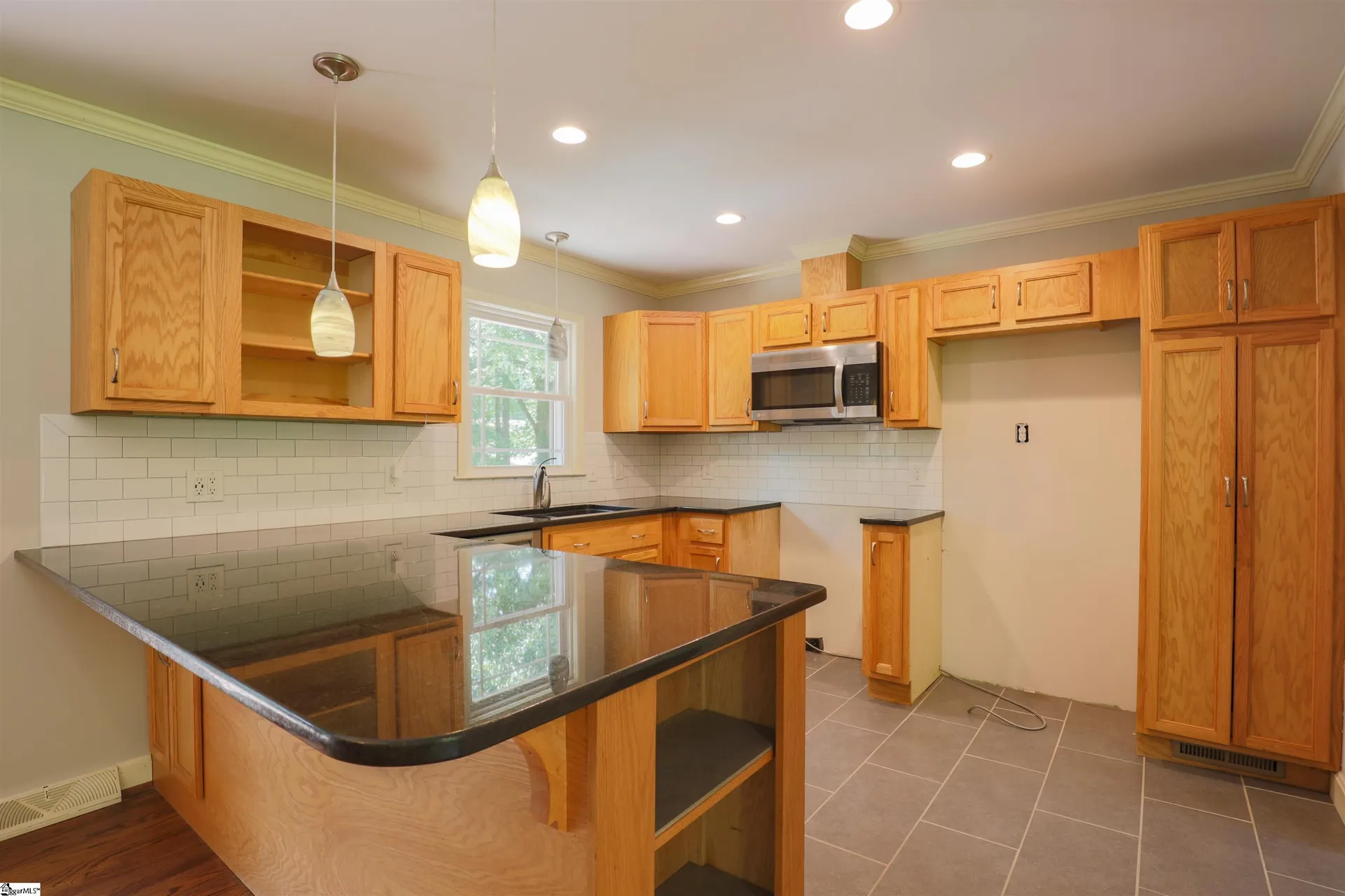 Property image 4 at 7 Fontana Drive, Greenville, SC 29609