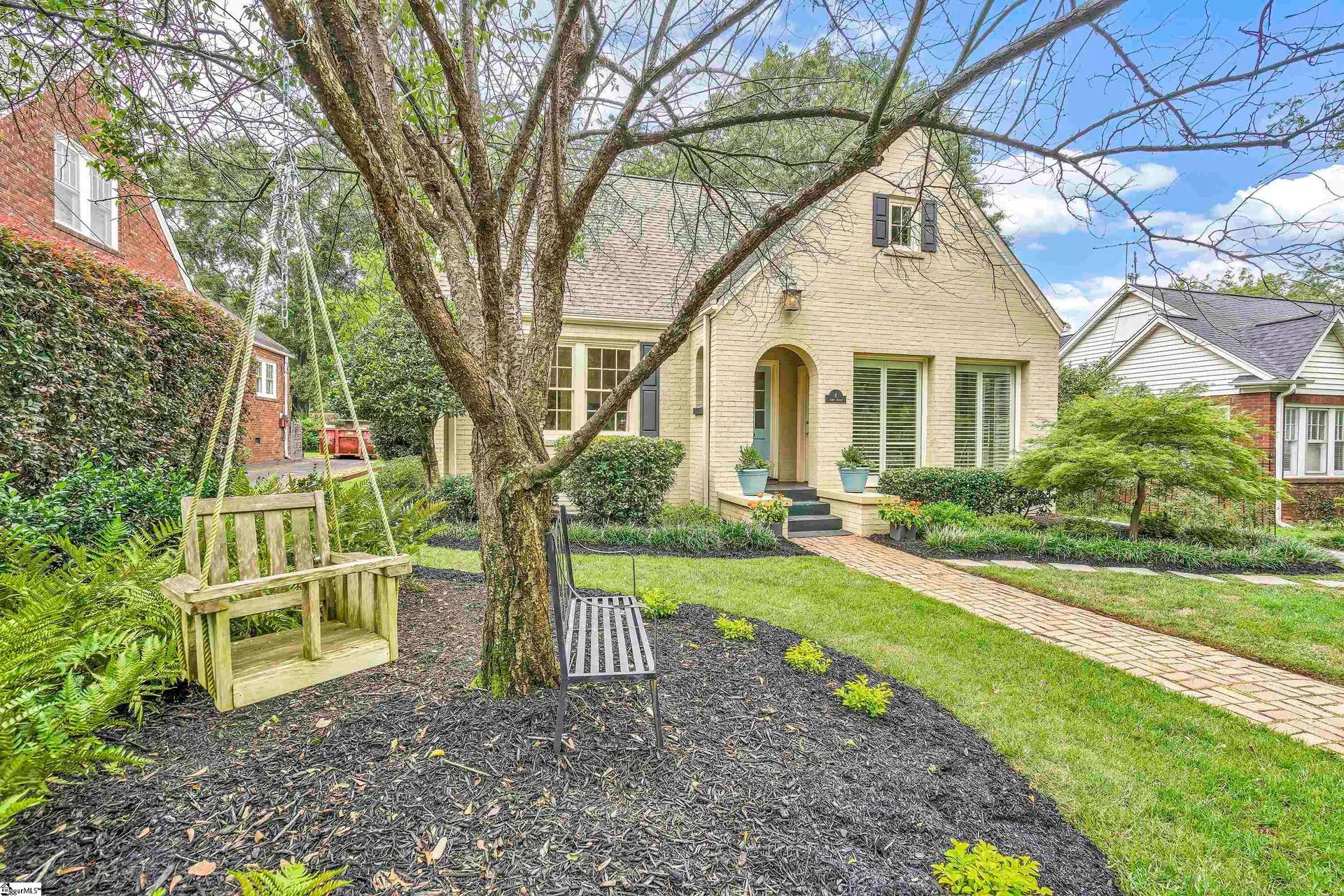 Property image 2 at 4 Jones Avenue, Greenville, SC 29601