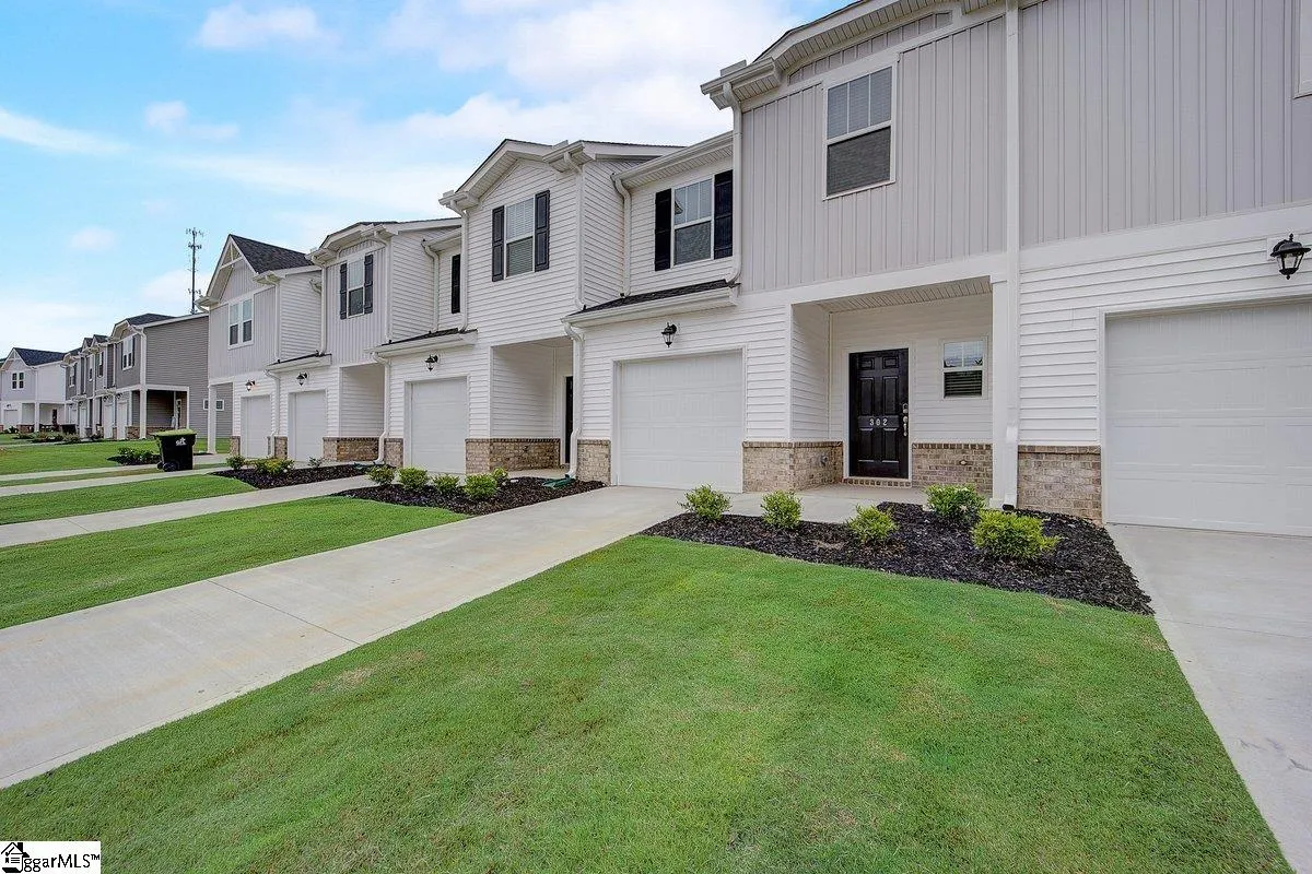 Property image 1 at 302 Ellis Mill Street, Simpsonville, SC 29680
