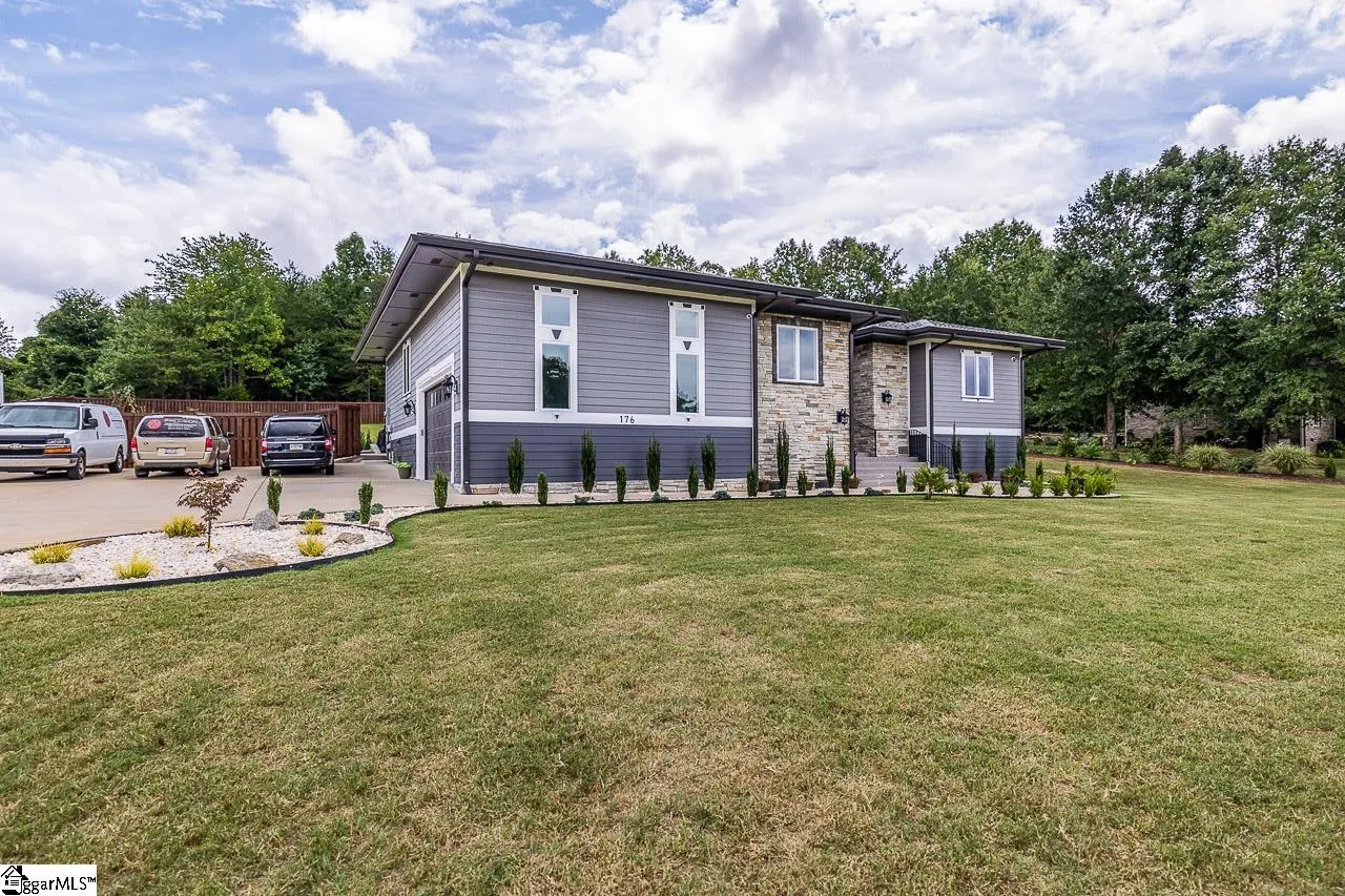 Property image 2 at 176 Shore Heights Drive, Inman, SC 29349