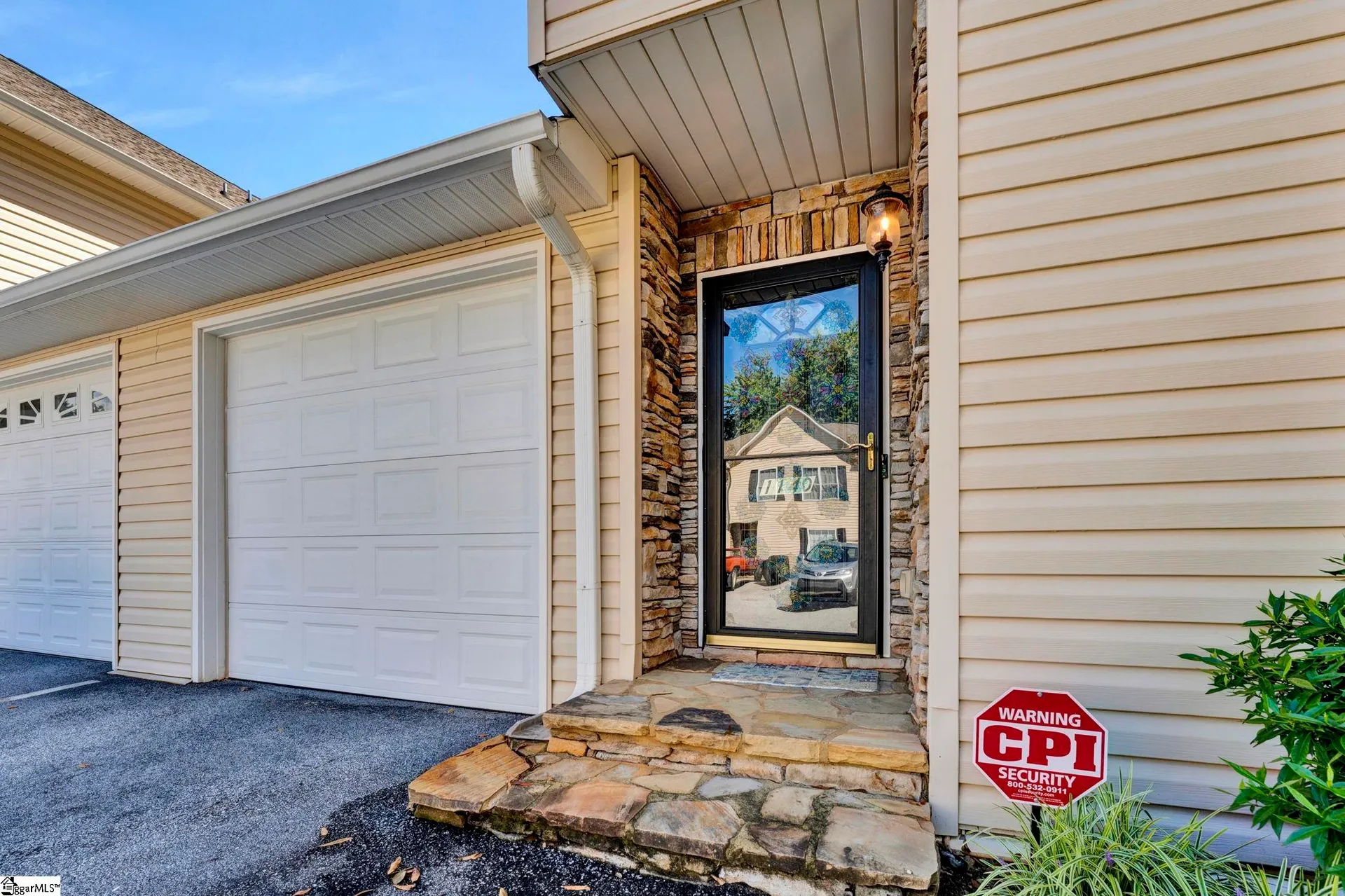 Property image 3 at 1140 E Lee Road, Taylors, SC 29687