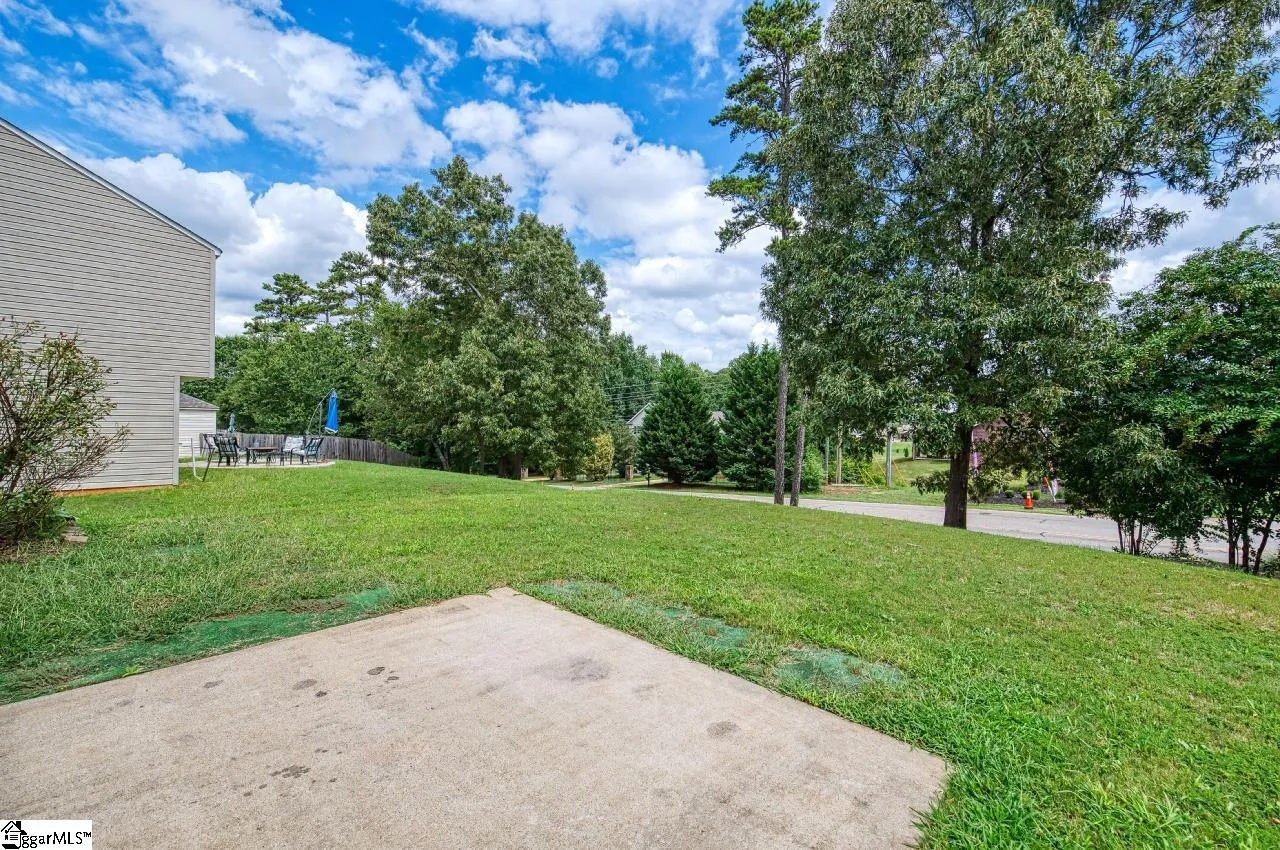 Property image 4 at 100 Fenway Lane, Greenville, SC 29605
