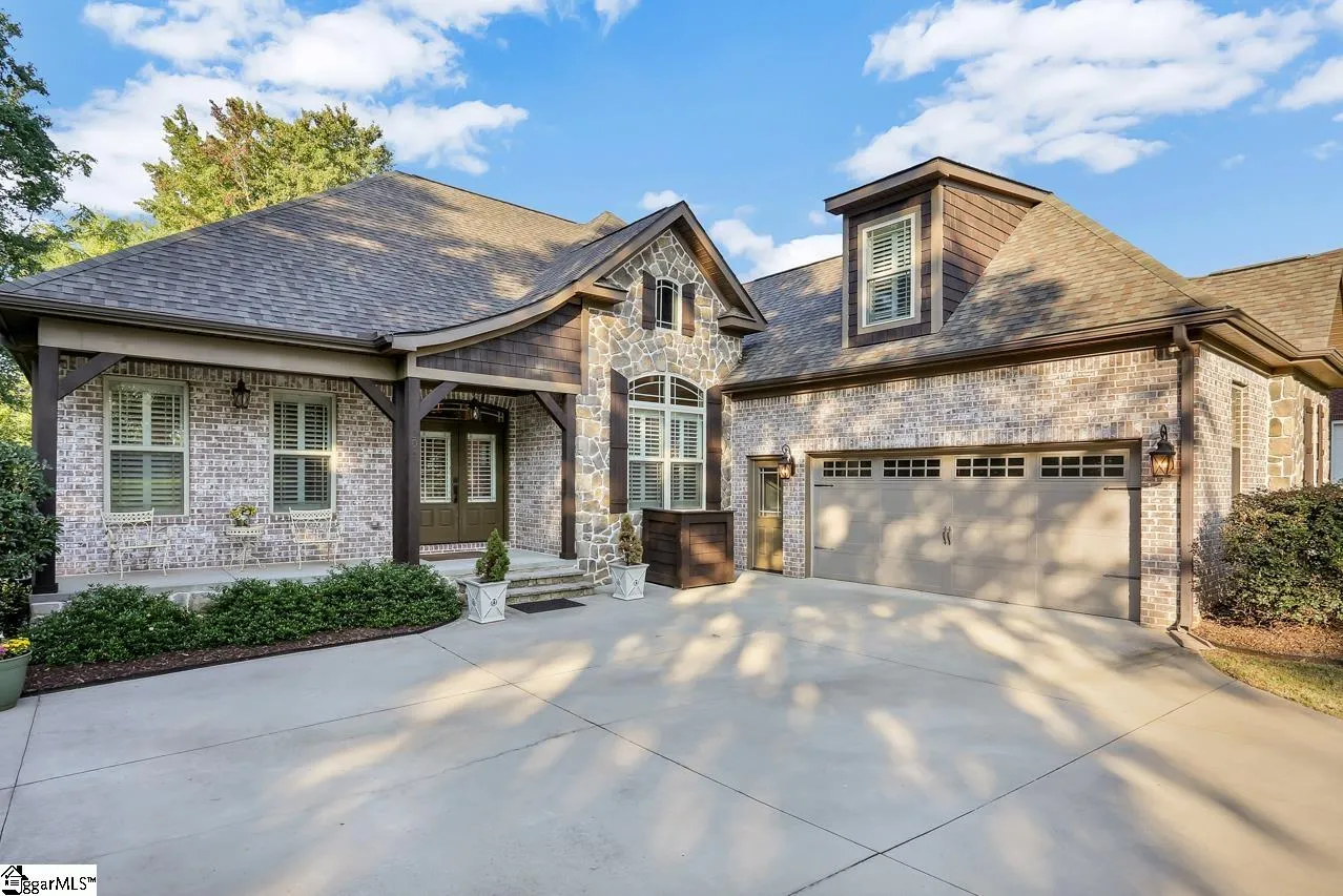 204 Eagles Nest Court