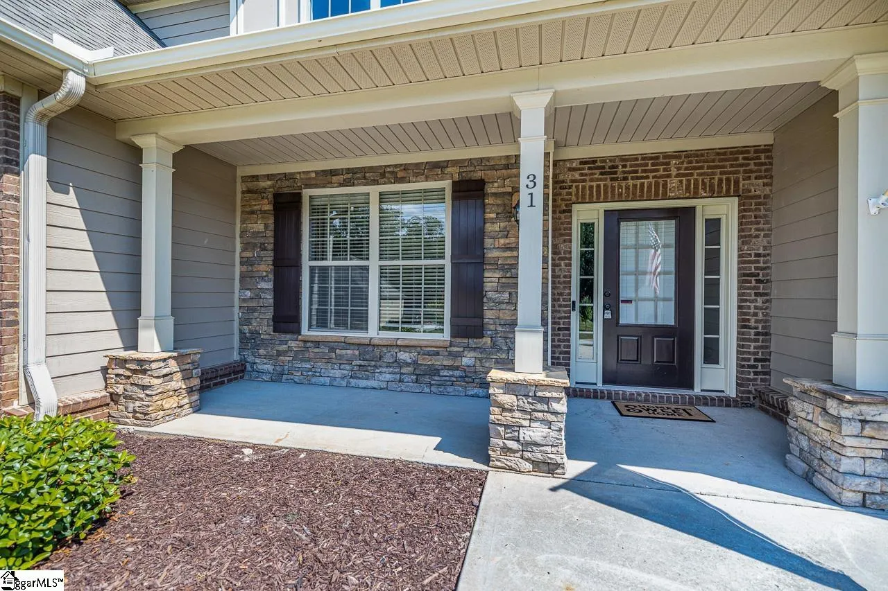Property image 3 at 31 Laurelhart Lane, Simpsonville, SC 29681