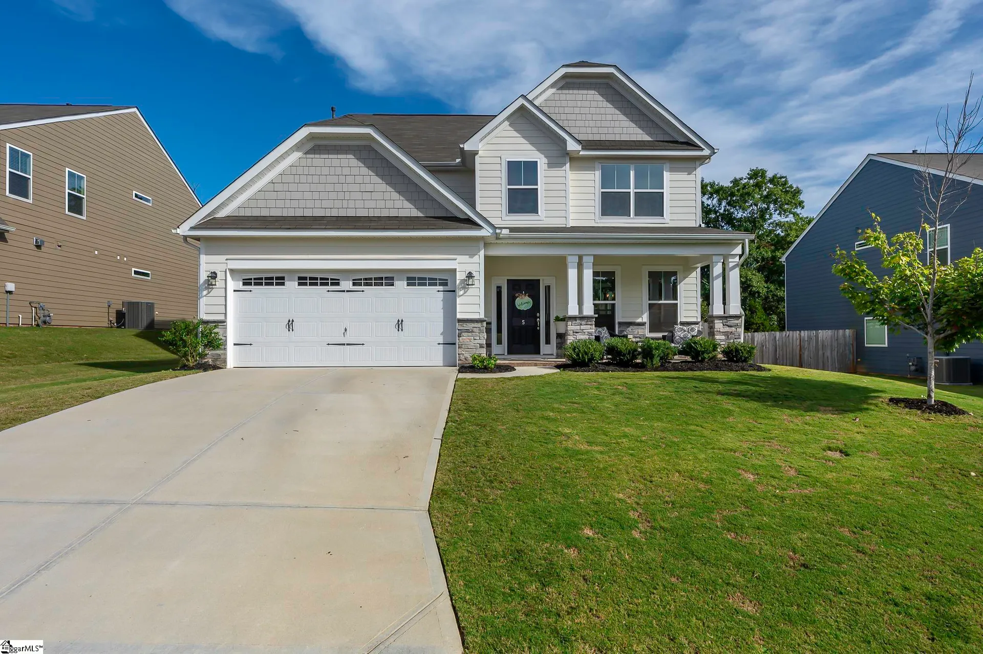 5 Foxbourne Way