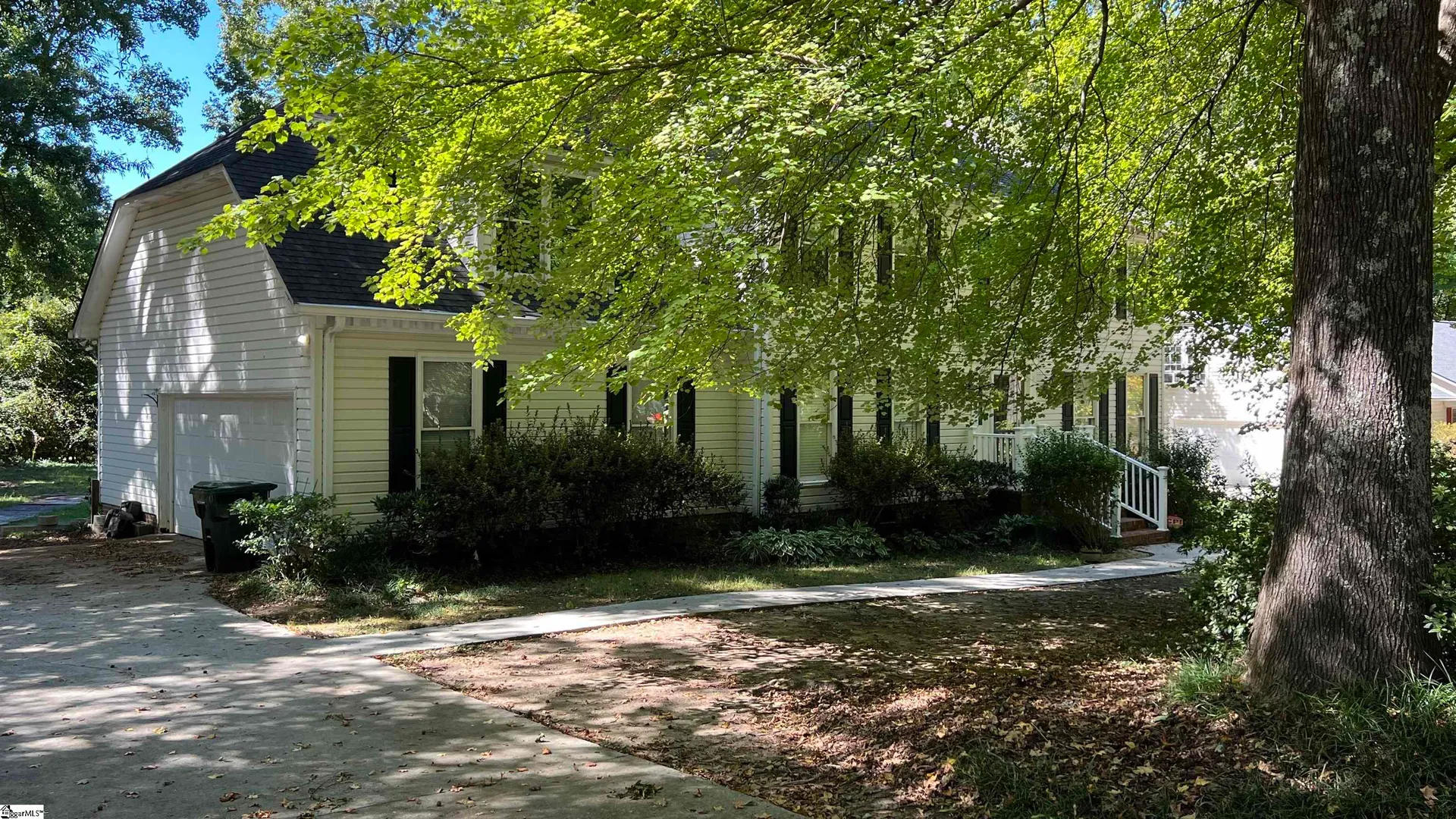 Property image 1 at 111 Robin Road, Simpsonville, SC 29681