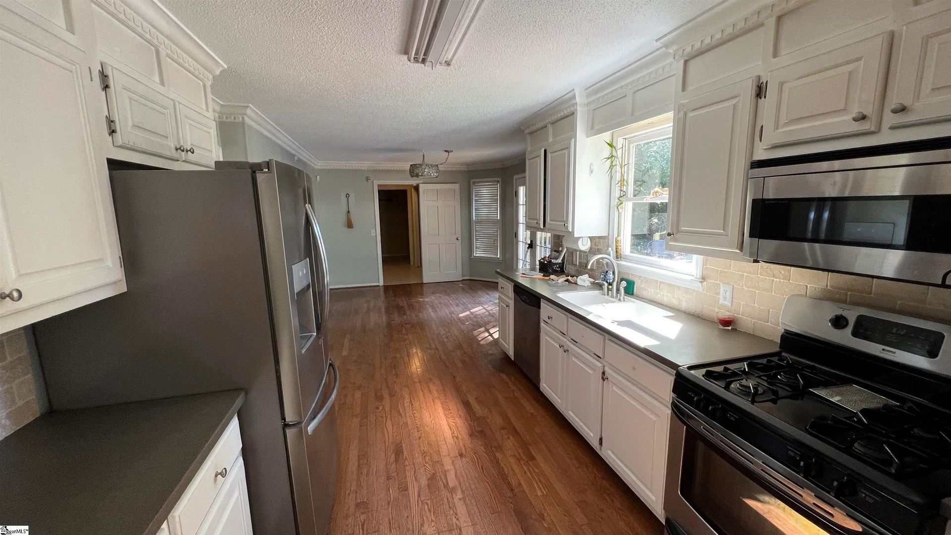 Property image 3 at 111 Robin Road, Simpsonville, SC 29681