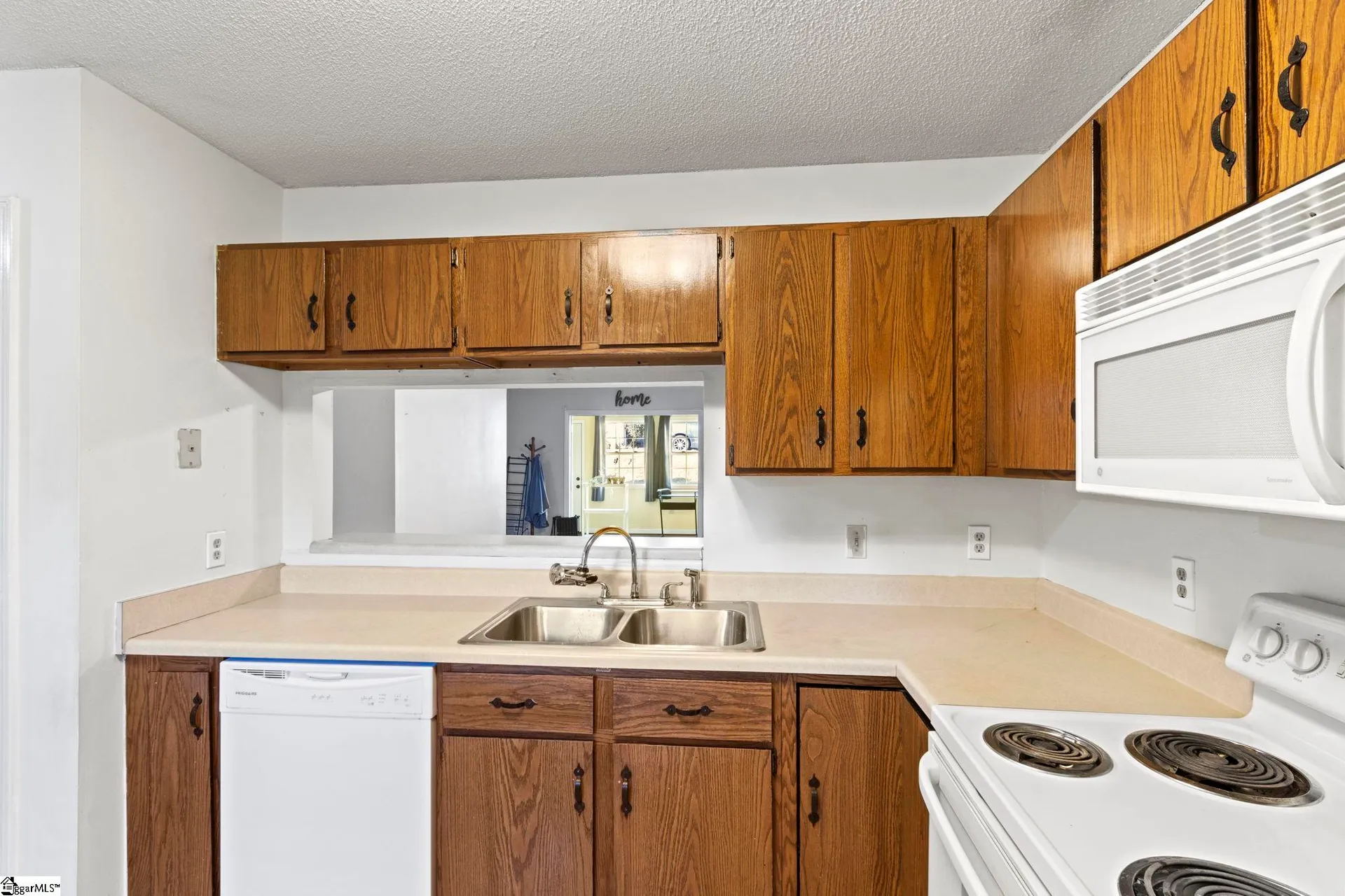 Property image 3 at 124 shockley Street, Taylors, SC 29687