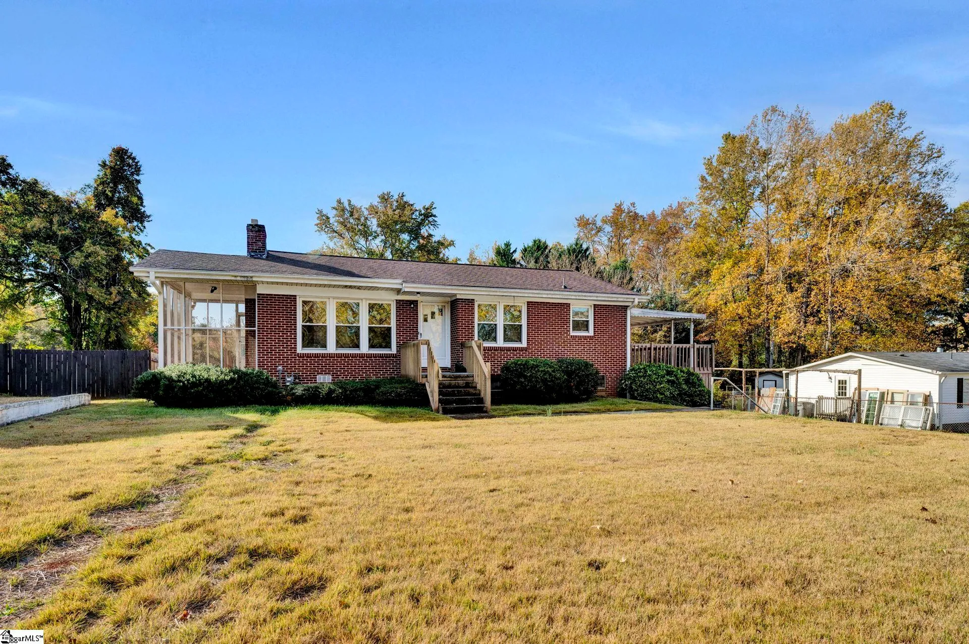 Property image 2 at 15 Blue Mountain Drive, Greenville, SC 29617-1301