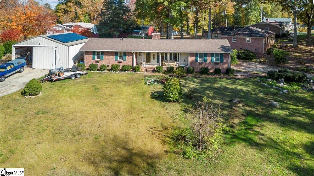 105 Brookbend Road