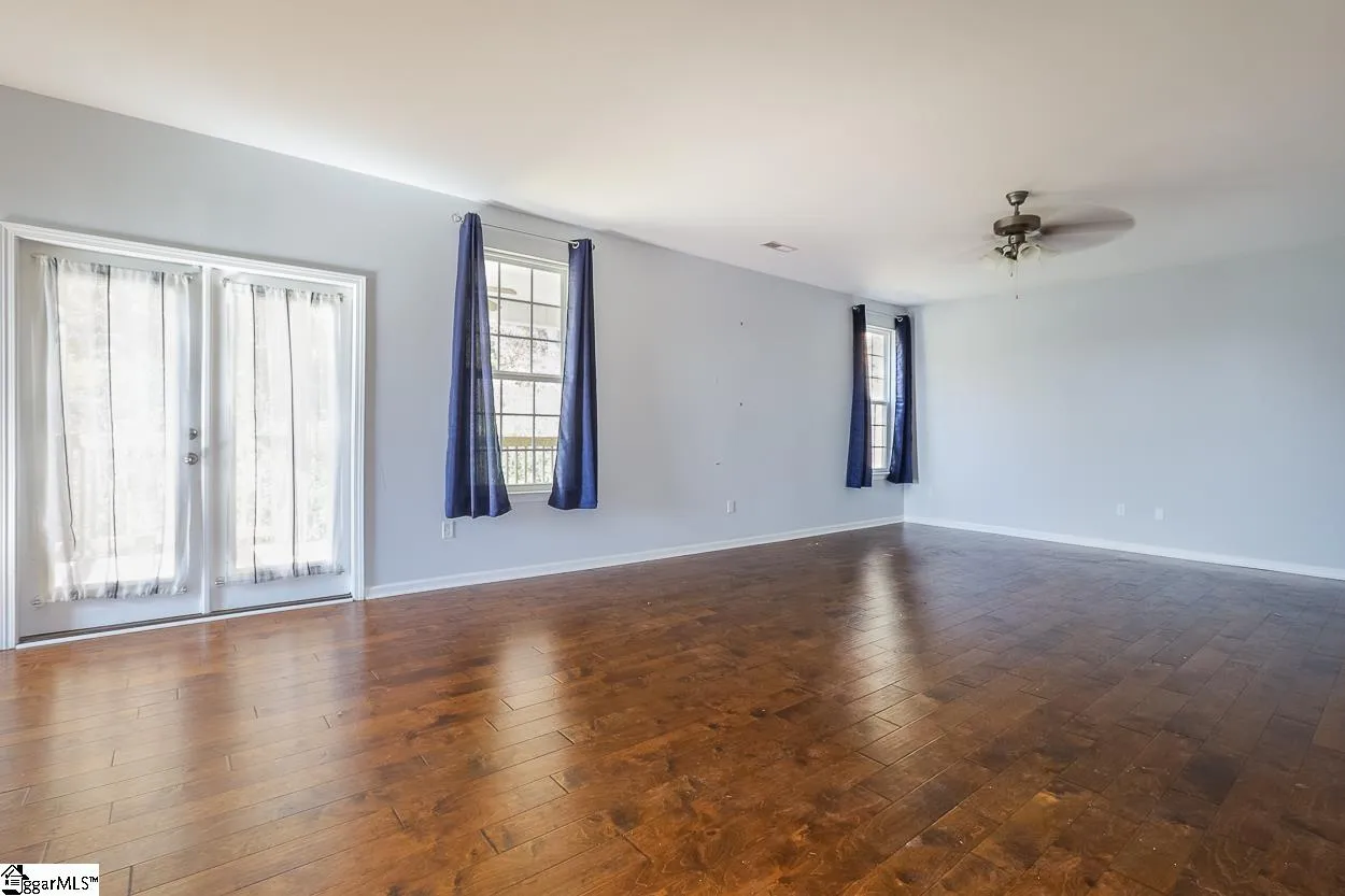 Property image 3 at 129 Saddlebrook Avenue, Pickens, SC 29671
