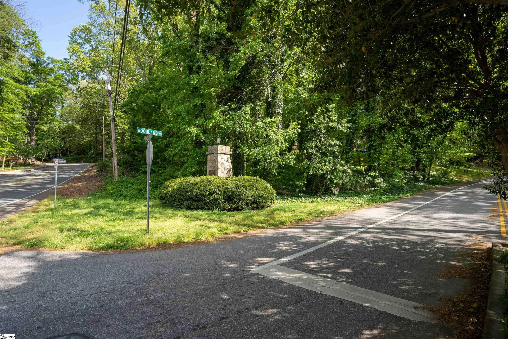 Property image 5 at 205 Woodland Way, Greenville, SC 29607