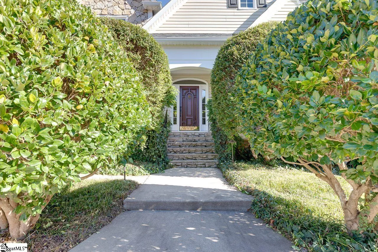 Property image 3 at 2 Lattice Place, Greenville, SC 29615-5830
