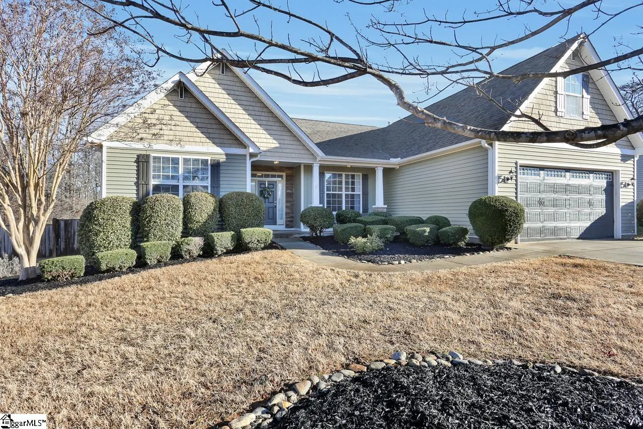 6 Rockledge Drive