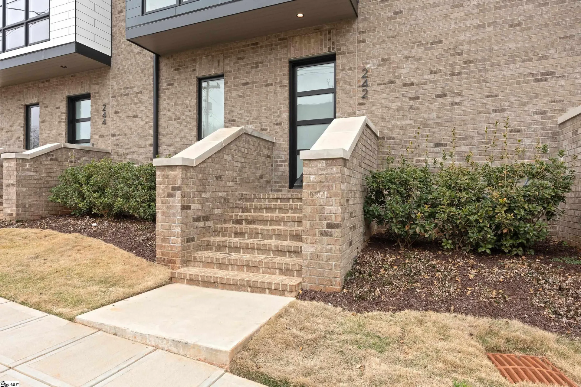 Property image 3 at 242 Rhett Street, Greenville, SC 29601