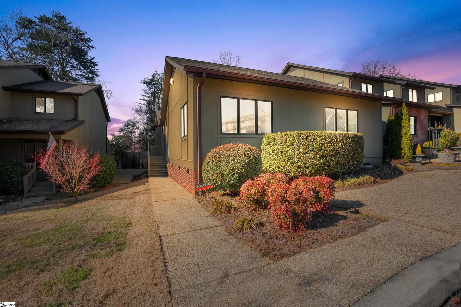 233 Ingleside Way