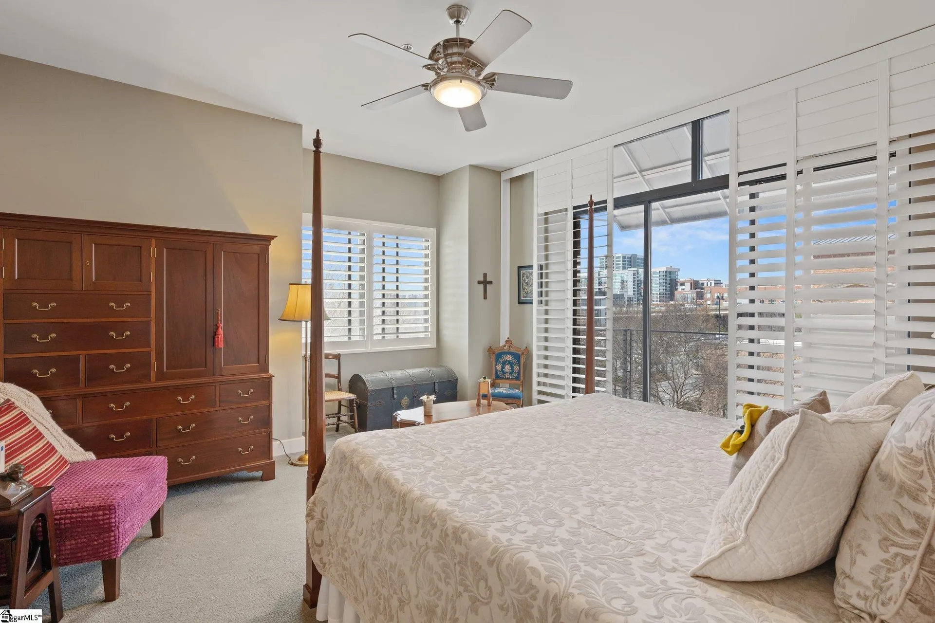 Property image 4 at 500 E McBee Avenue, Greenville, SC 29601