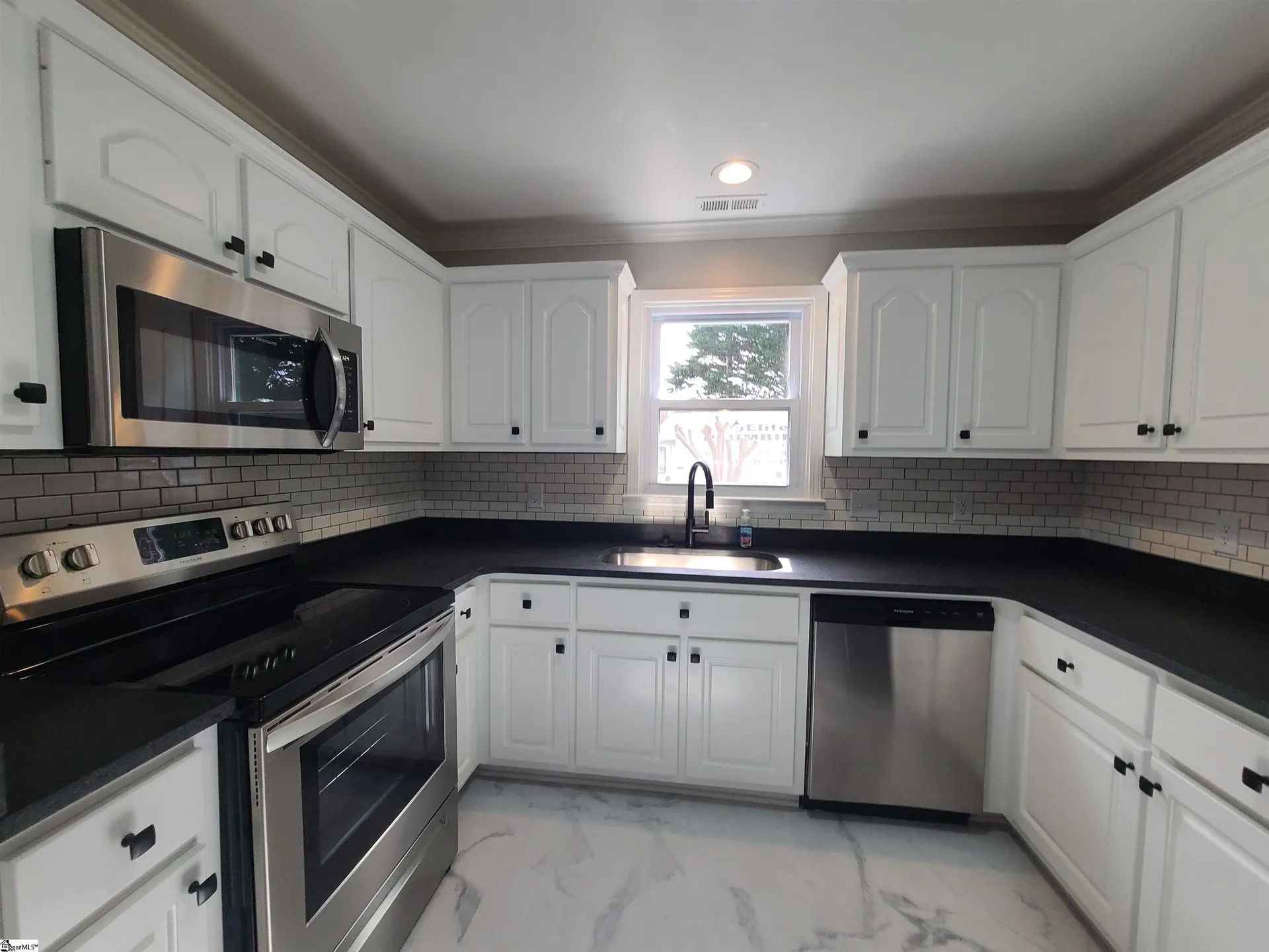 Property image 5 at 100 C Pinnacle Lane, Easley, SC 29642