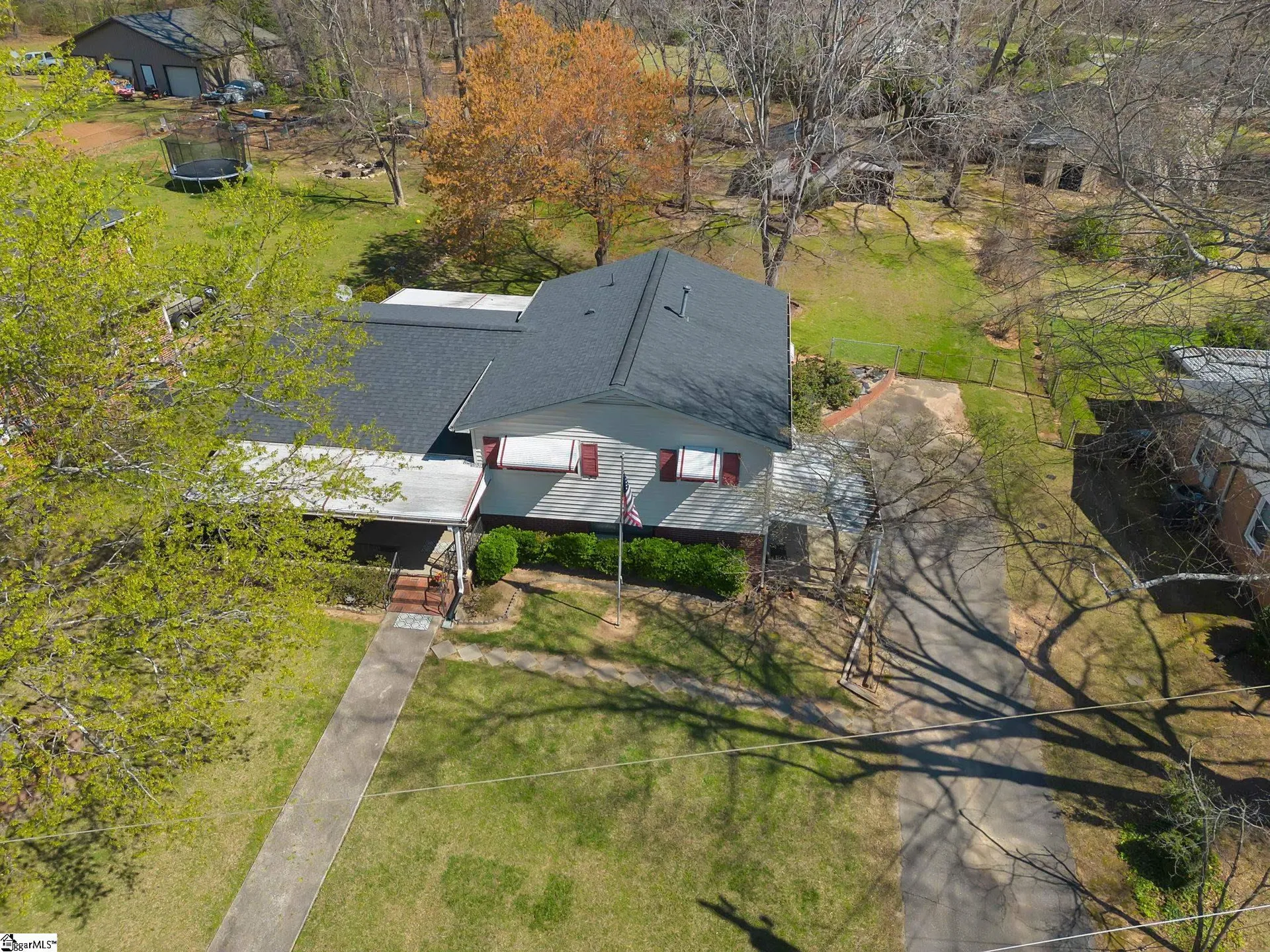Property image 3 at 107 Live Oak Way, Taylors, SC 29687