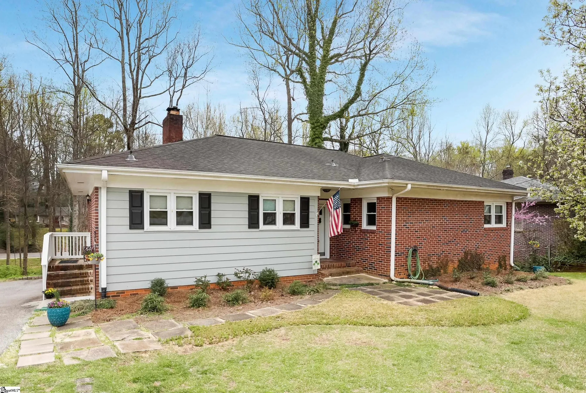 Property image 1 at 132 Dellwood Drive, Greenville, SC 29609