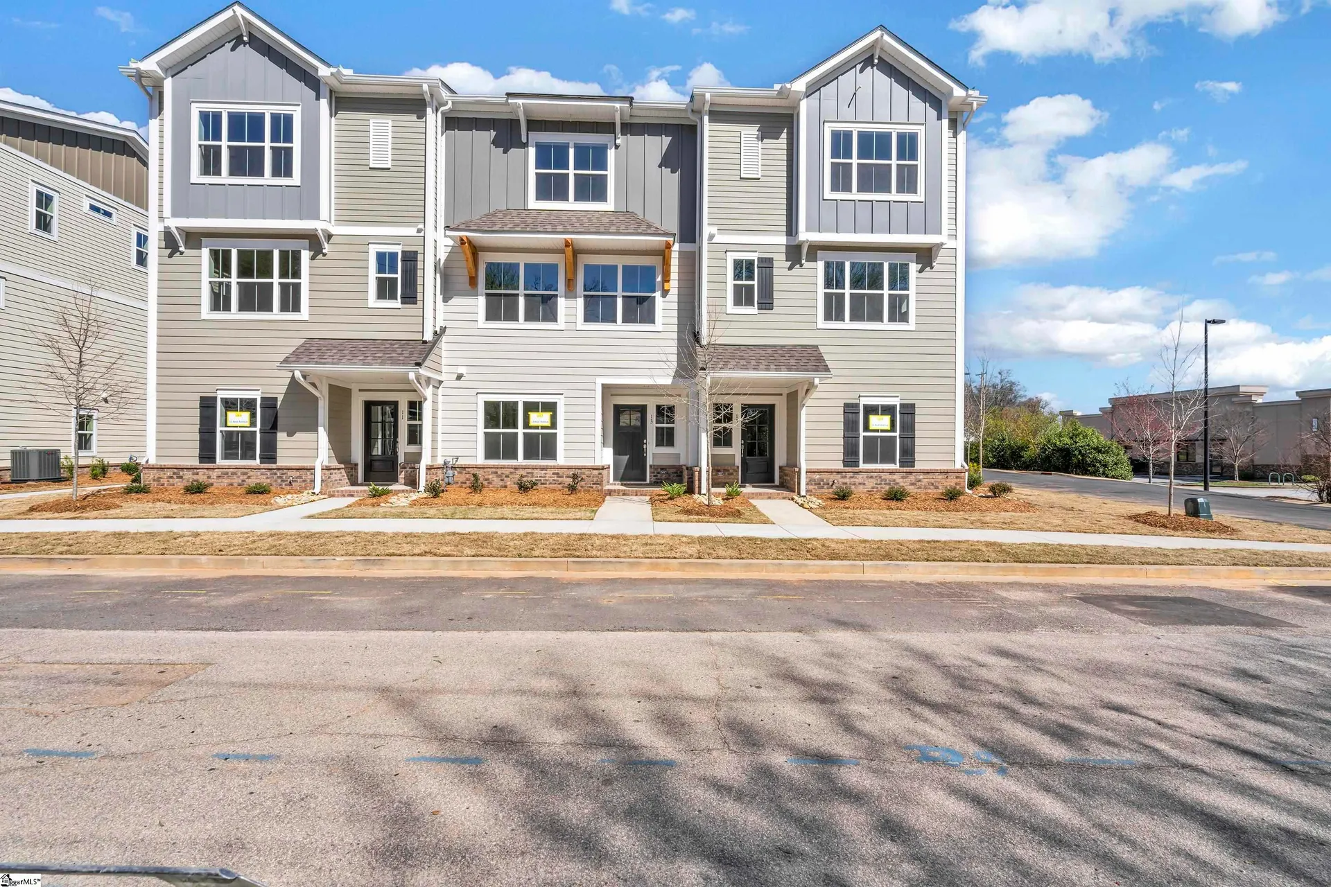 Property image 2 at 13 Keat Avenue, Greenville, SC 29601