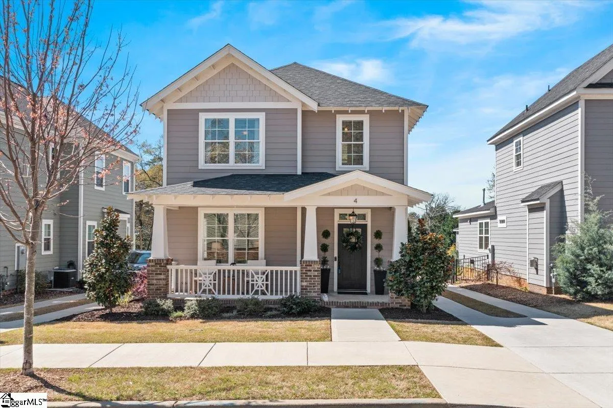 4 Maydell Avenue