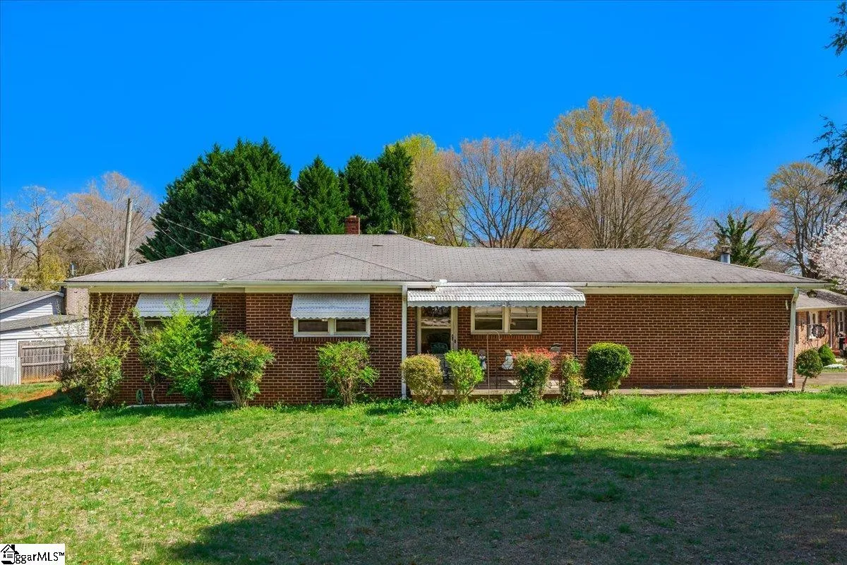 Property image 3 at 200 Orchid Drive, Greenville, SC 29617-2327