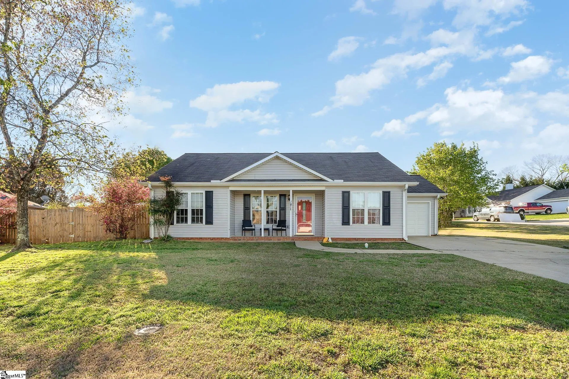 Property image 2 at 2 Petal Court, Simpsonville, SC 29681