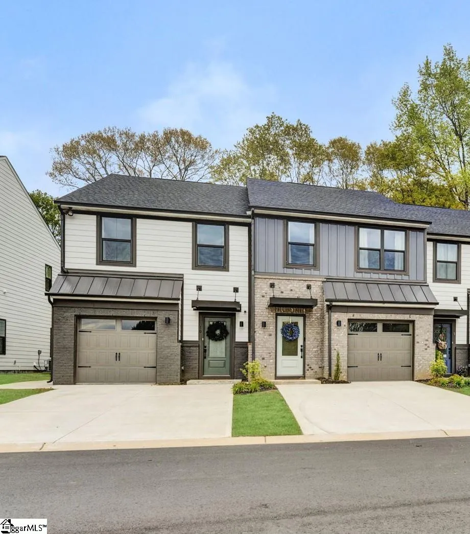 Property image 2 at 8 Connaught Court, Mauldin, SC 29662