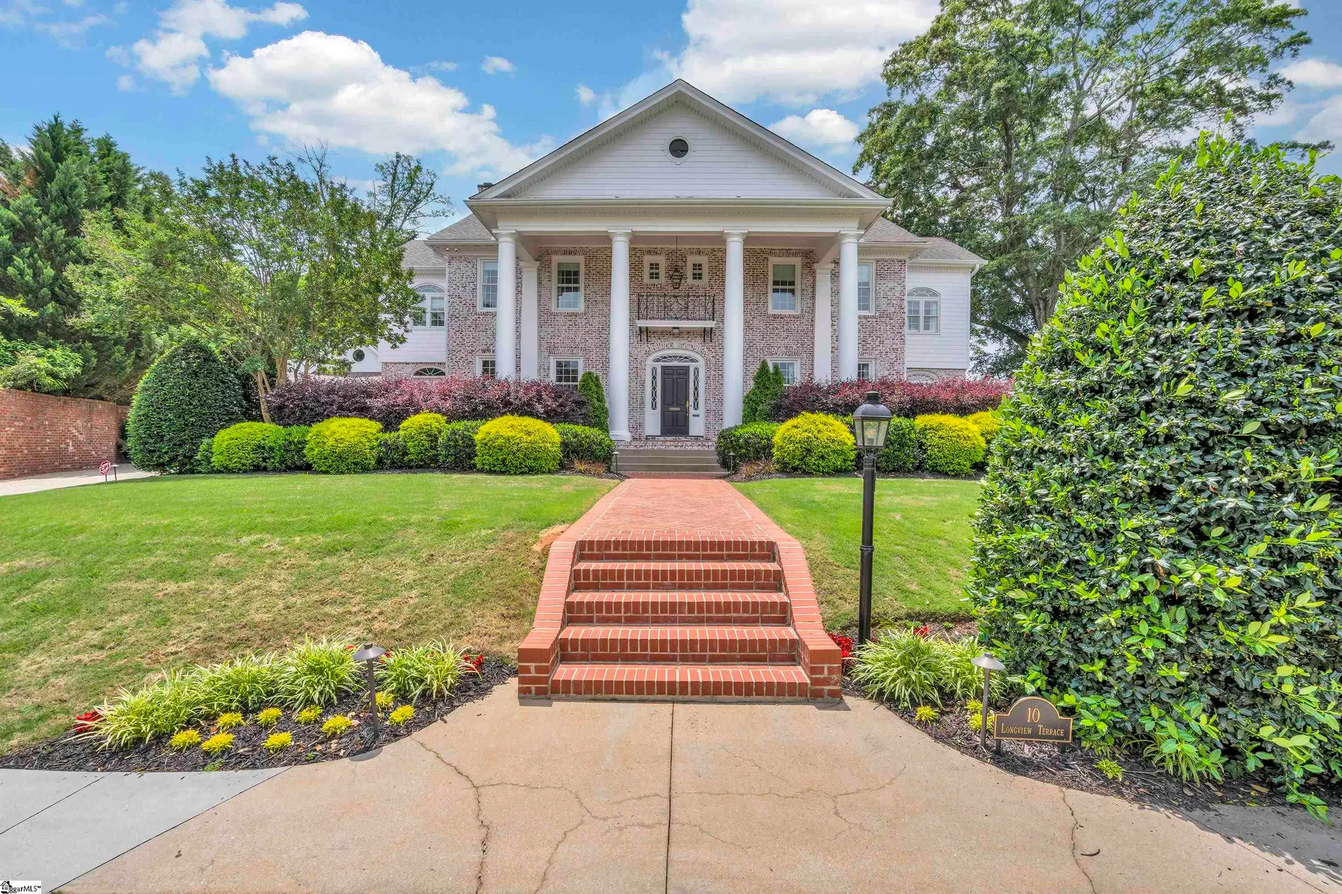 Property image 1 at 10 Longview Terrace, Greenville, SC 29605