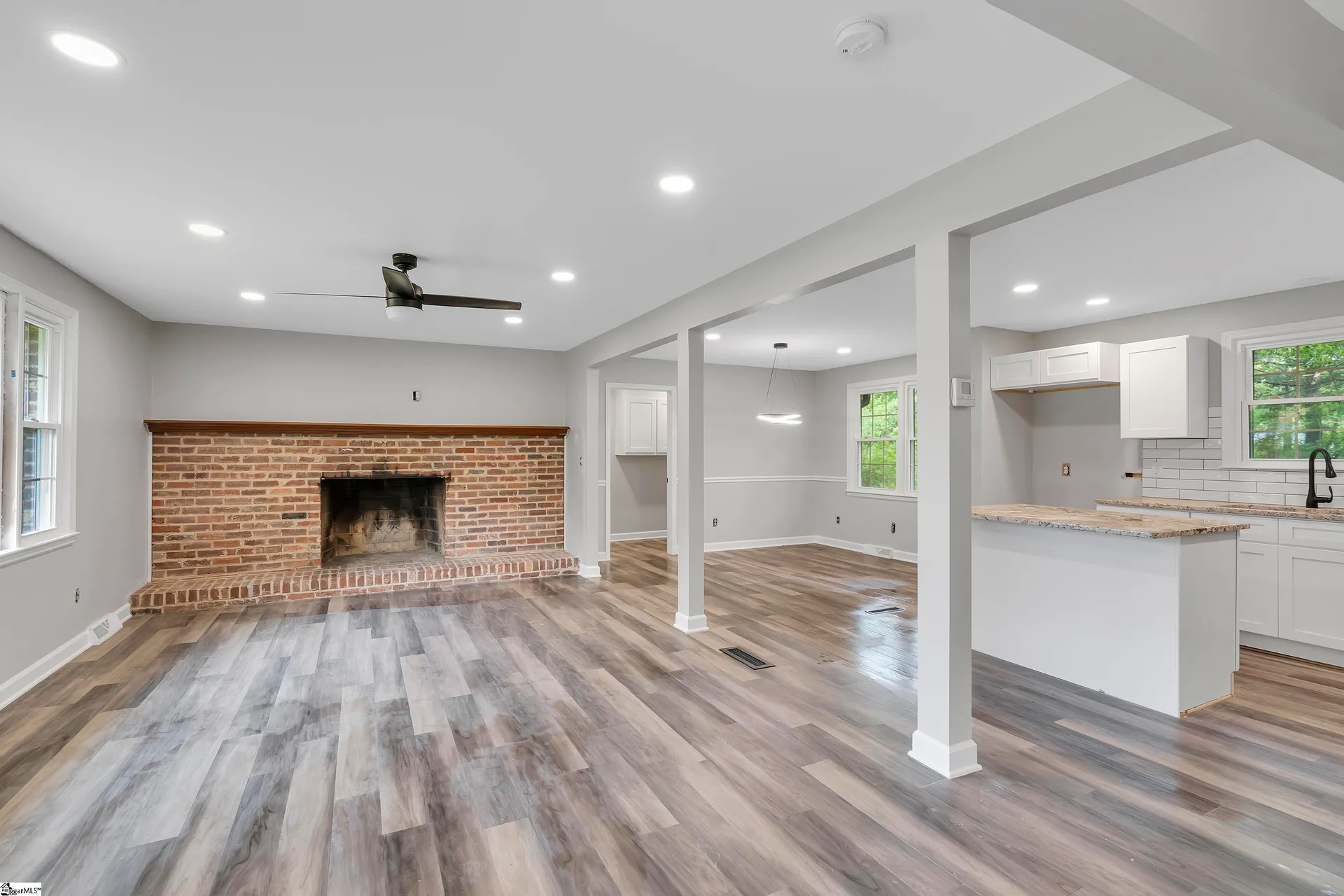 Property image 4 at 928 Ashmore Bridge Road, Greenville, SC 29605