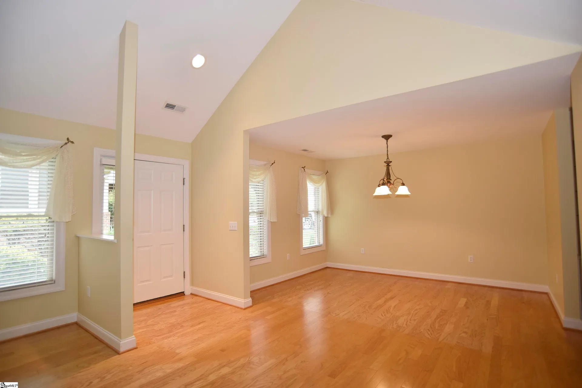 Property image 3 at 13 Hillington Place, Greer, SC 29651