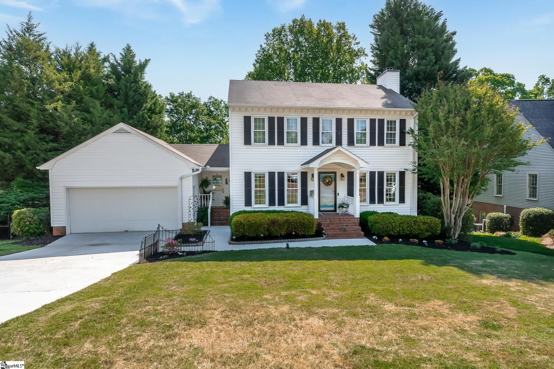 207 E Chase Court