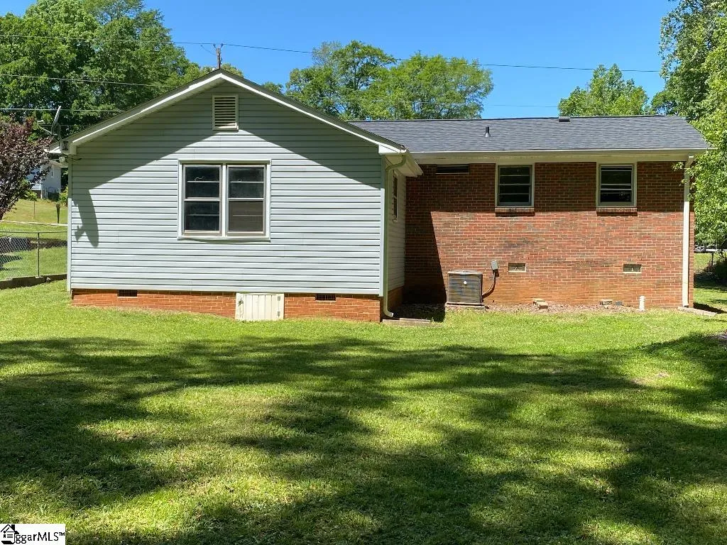 Property image 2 at 11 Vedado Lane, Greenville, SC 29611