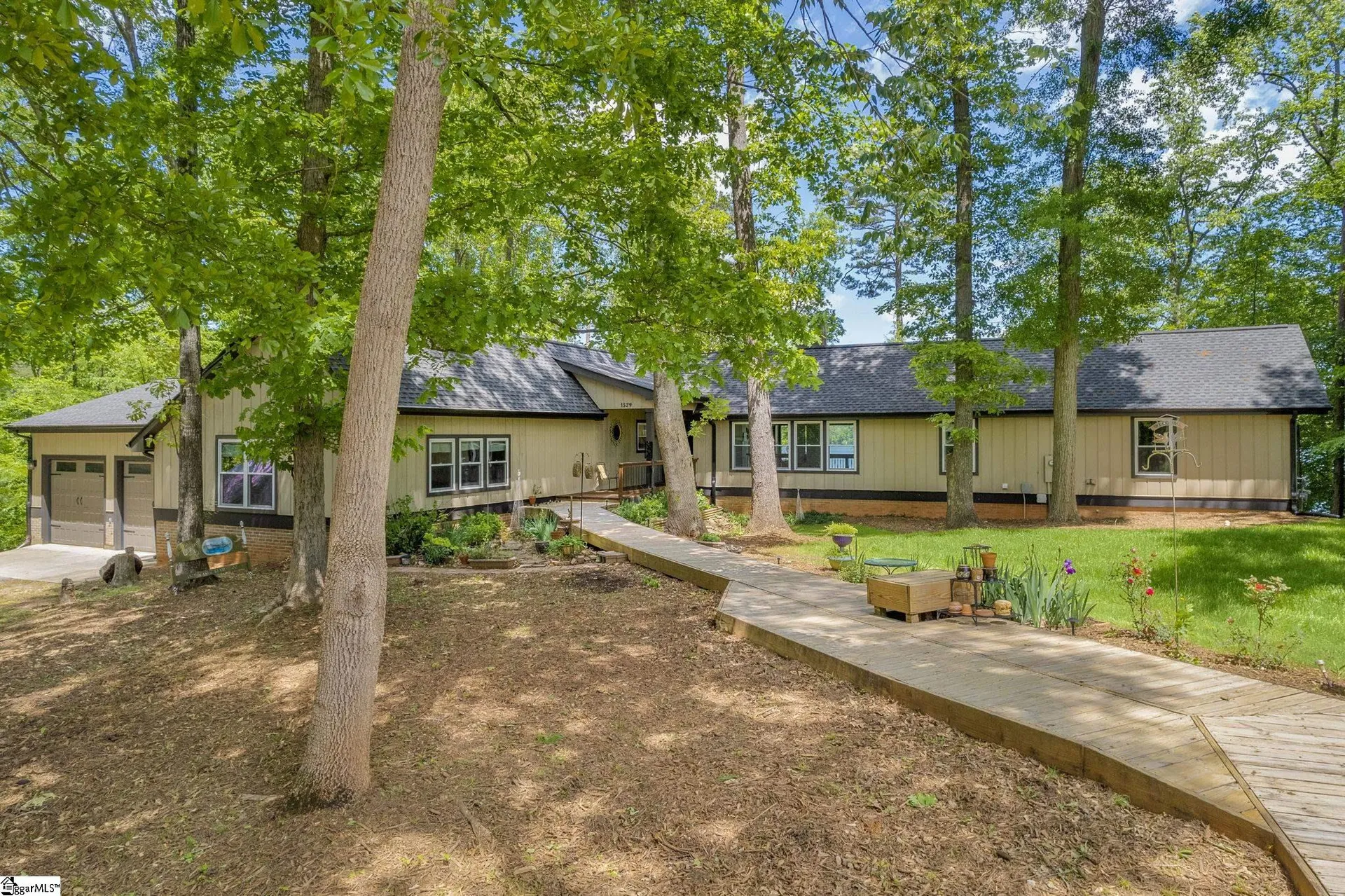 Property image 2 at 1529 Gaspe Boulevard, Seneca, SC 29672