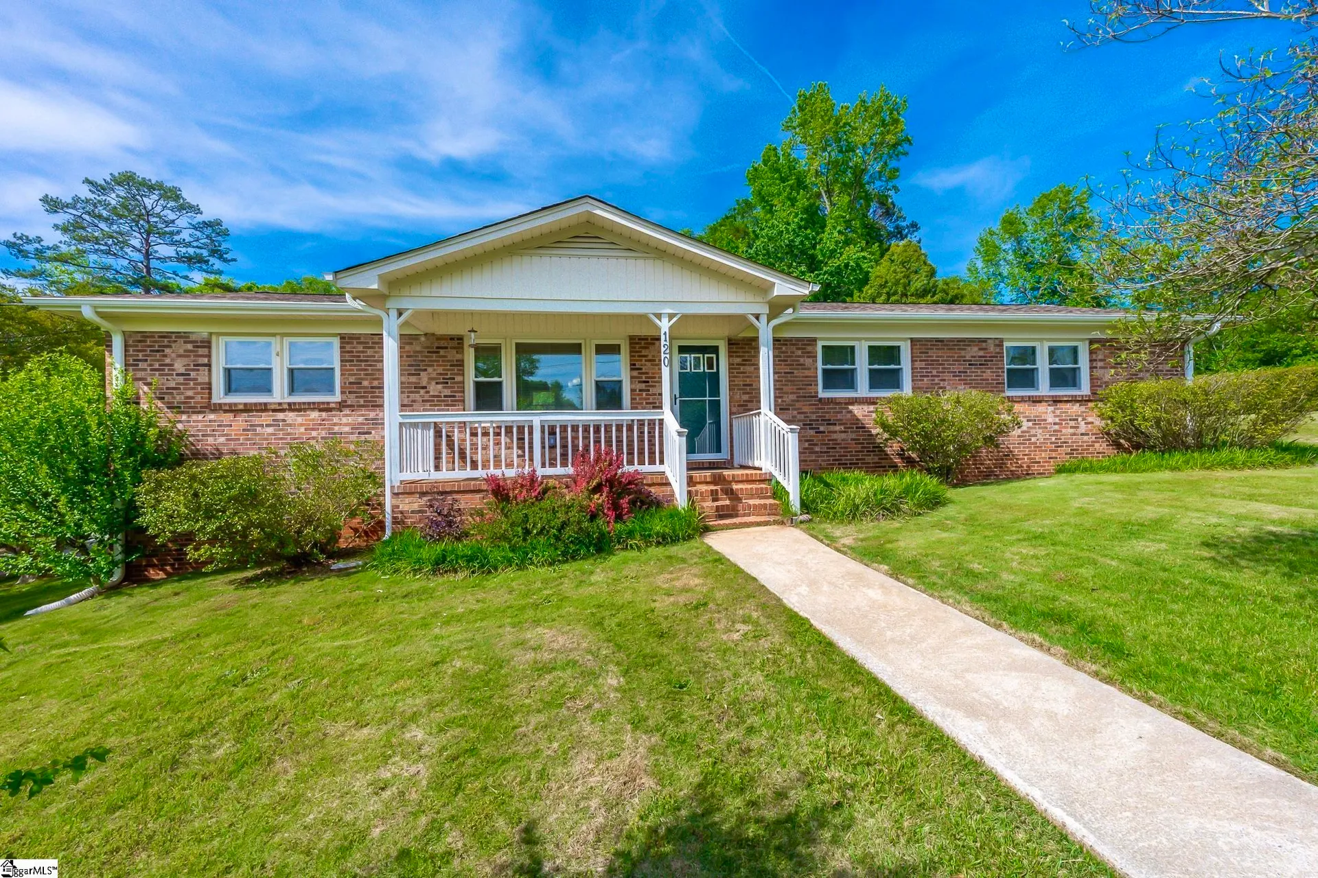 120 Knollview Drive