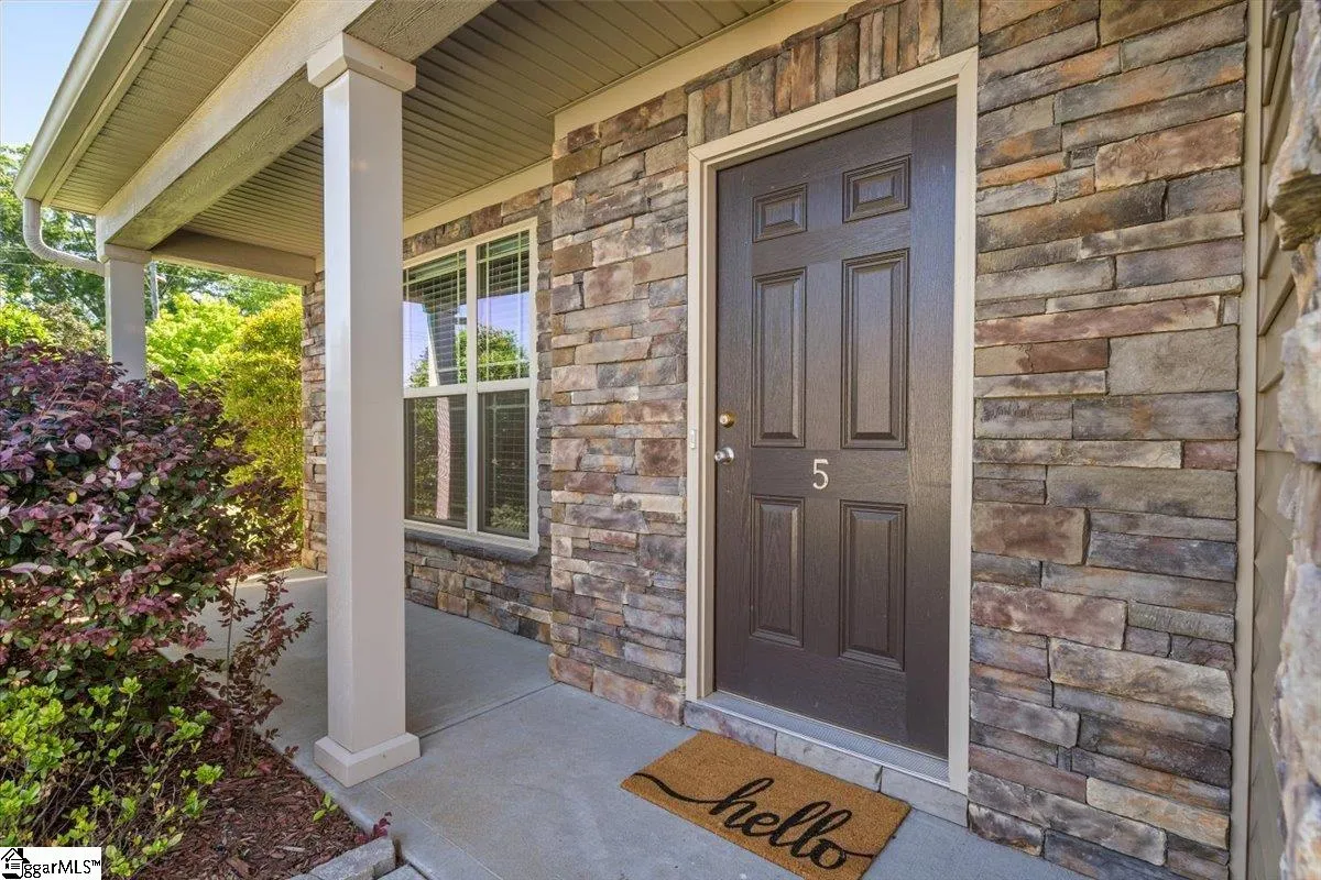 Property image 4 at 5 McFadden Drive, Simpsonville, SC 29680