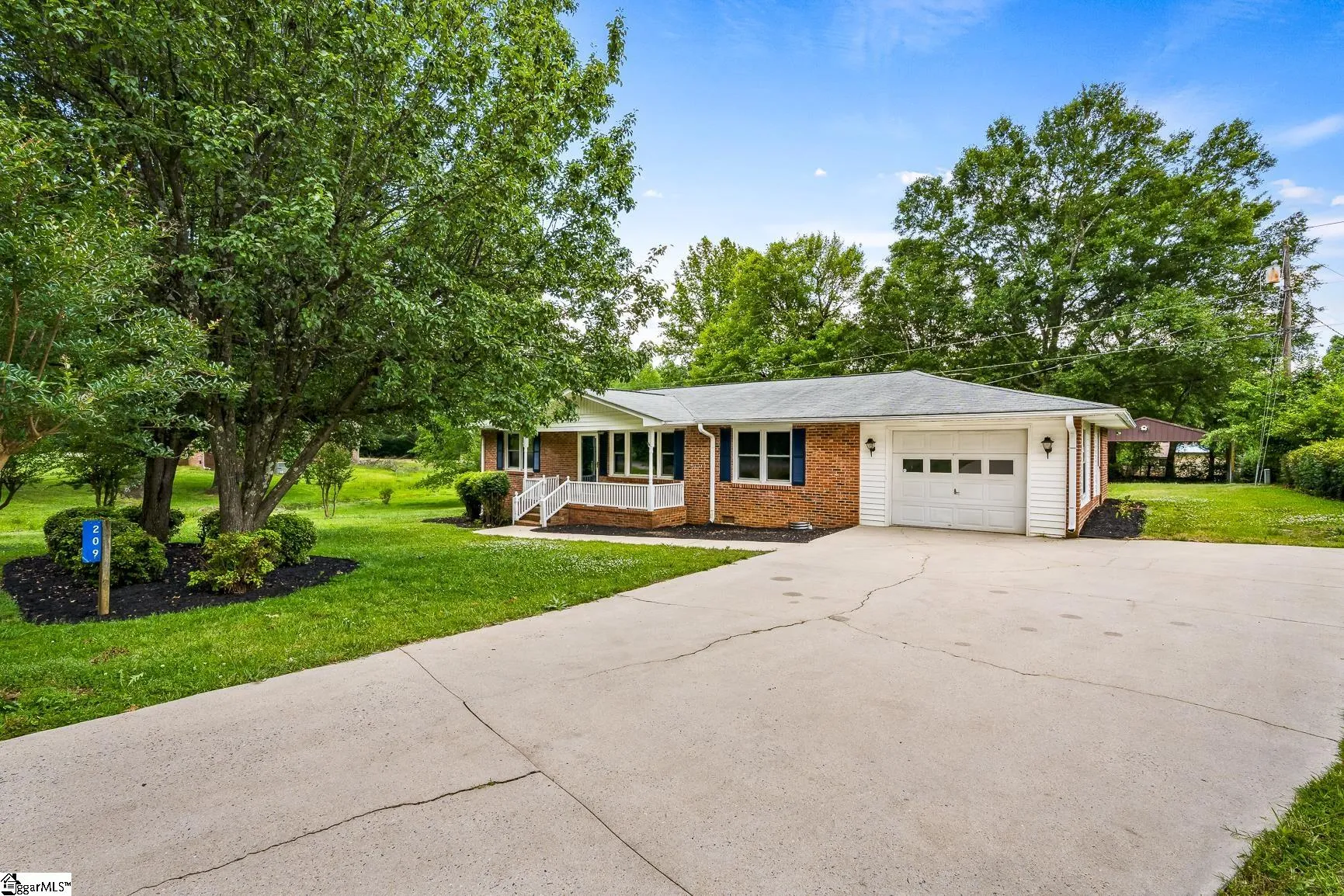 Property image 2 at 209 Ridgecrest Way, Williamston, SC 29697