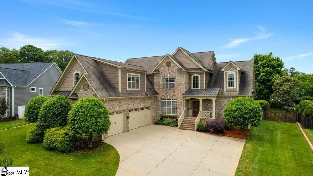 10 Thornbriar Court