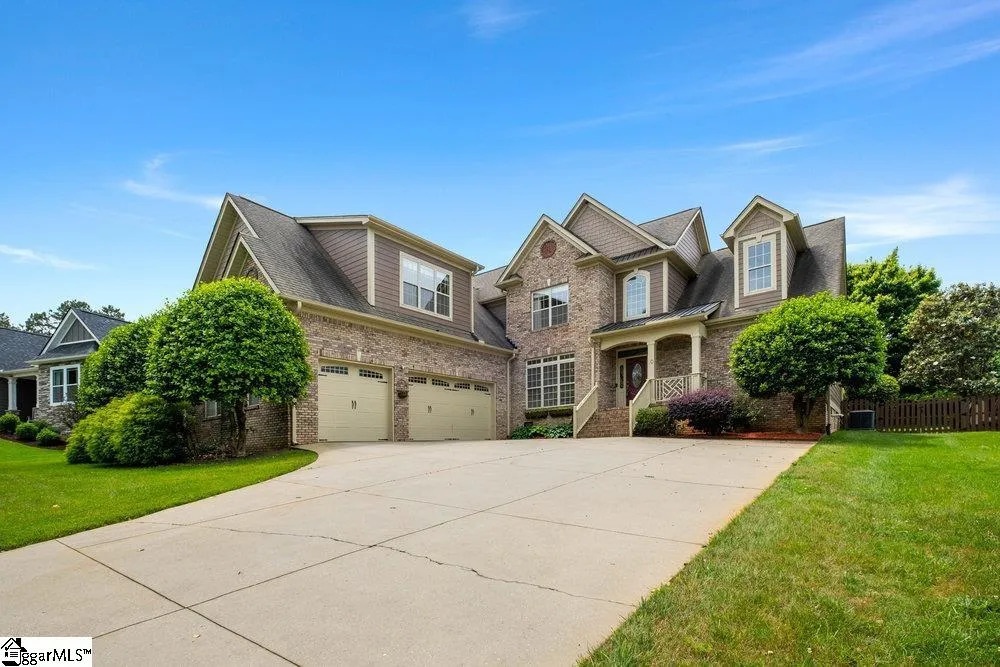 Property image 3 at 10 Thornbriar Court, Travelers Rest, SC 29690