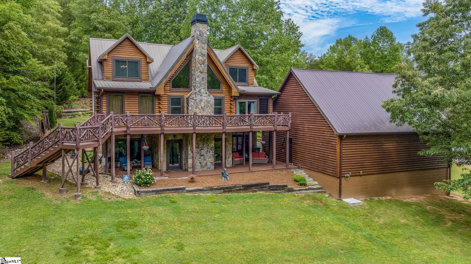 Property image 2 at 105 Woodmere Drive, Pickens, SC 29671