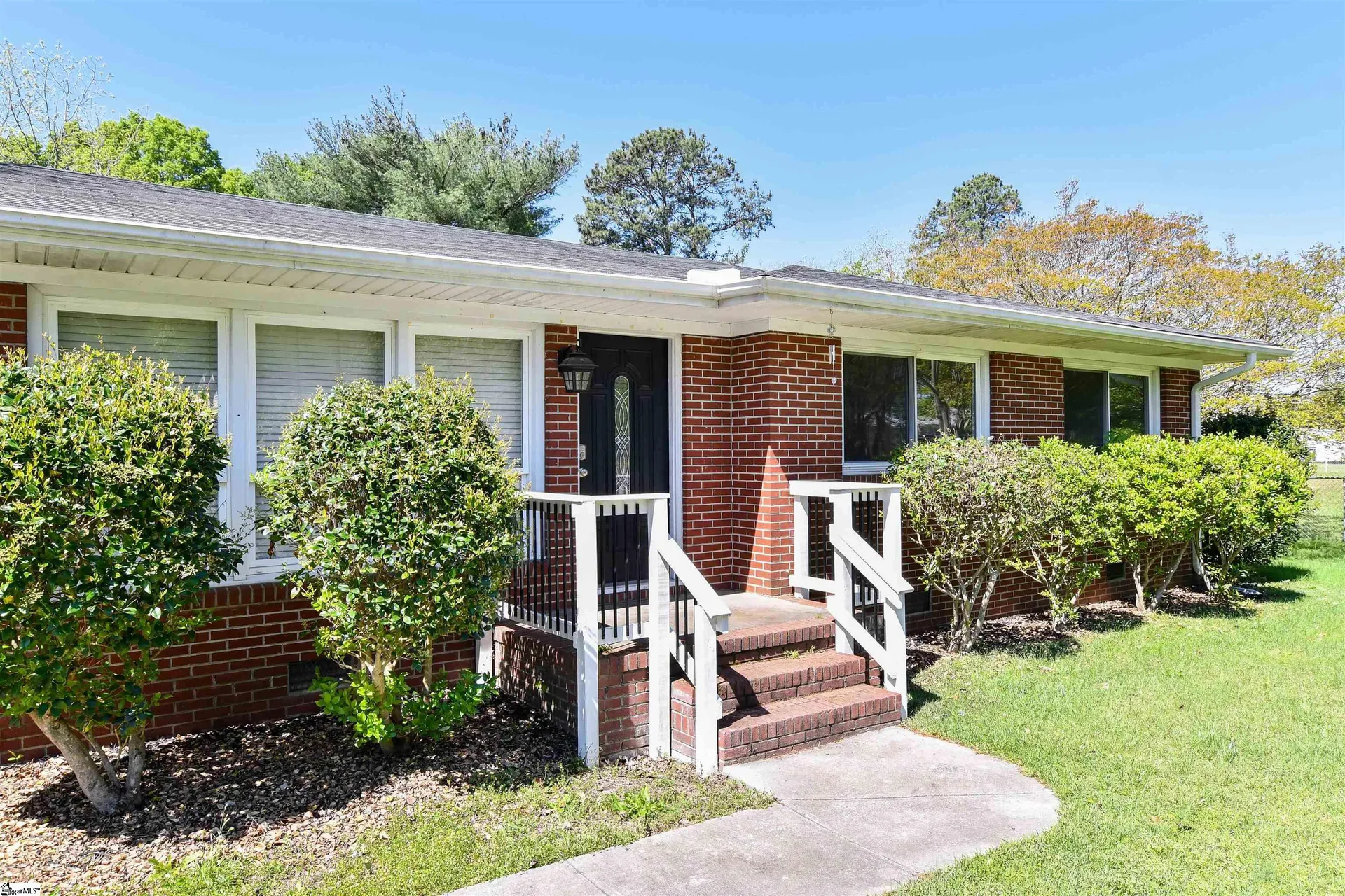 Property image 3 at 205 Looneybrook Drive, Fountain Inn, SC 29644